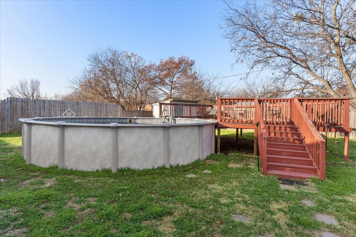 Single Family Residence For Sale in Johnson County , 432 Post Oak Lane, Burleson, Texas 76028, 3 Bedroom, 1 Bathroom, 2 Garage spaces, 999 Sqft, built in 1983, mls#21358625, Real Estate Agent in Burleson, Homes For Sale in Johnson county, Homes For Sale in Burleson, Realtor in Burleson Texas, Real Estate Brokerage Independent Realty Texas, Luminita Cordes Realtor