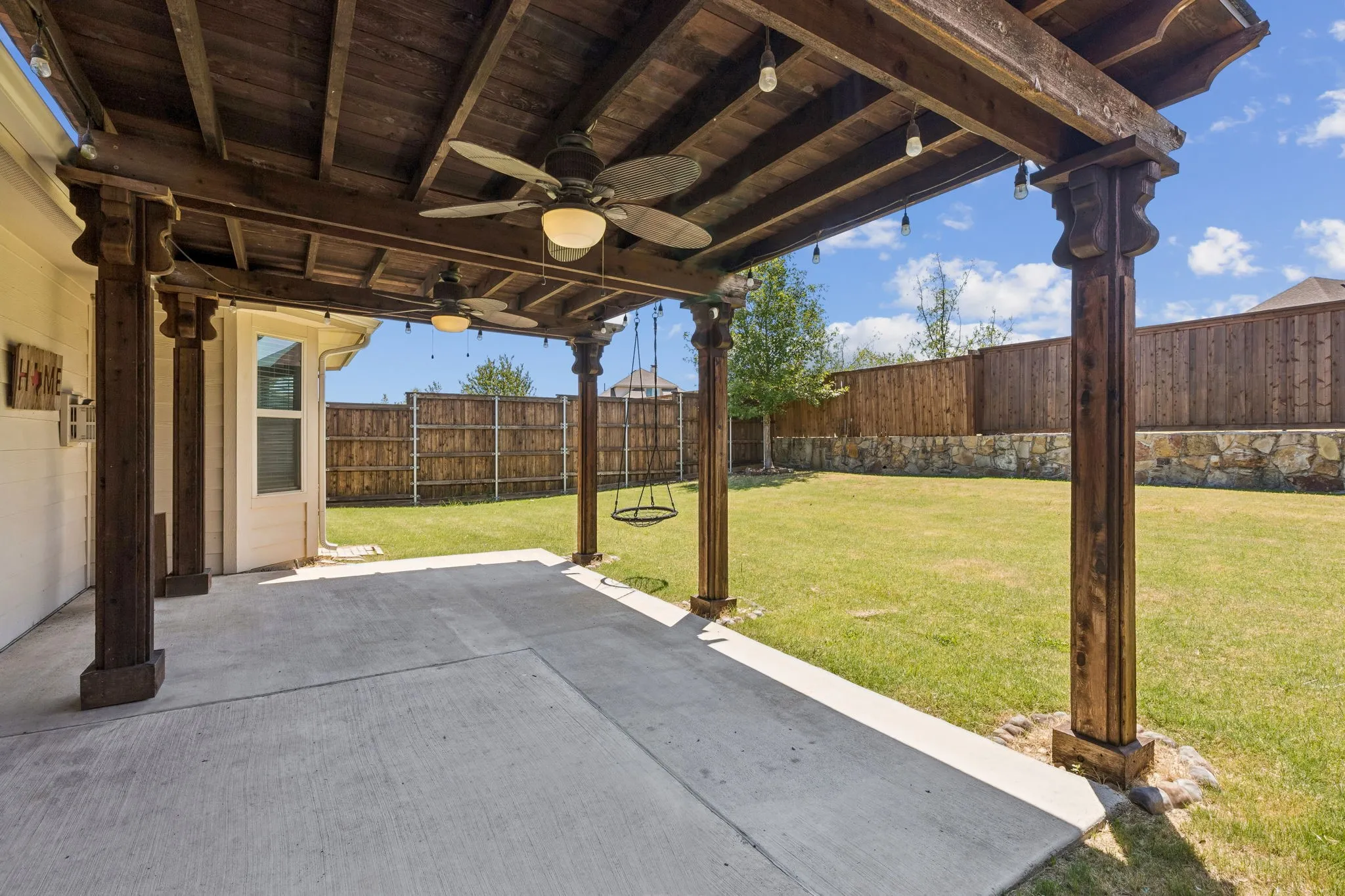 Single Family Residence For Sale in Rockwall County , 157 Pleasant Hill Lane, Fate, Texas 75189, 3 Bedroom, 2 Bathroom, 2 Garage spaces, 1,872 Sqft, built in 2014, mls#21357040, Real Estate Agent in Fate, Homes For Sale in Rockwall county, Homes For Sale in Fate, Realtor in Fate Texas, Real Estate Brokerage Independent Realty Texas, Luminita Cordes Realtor