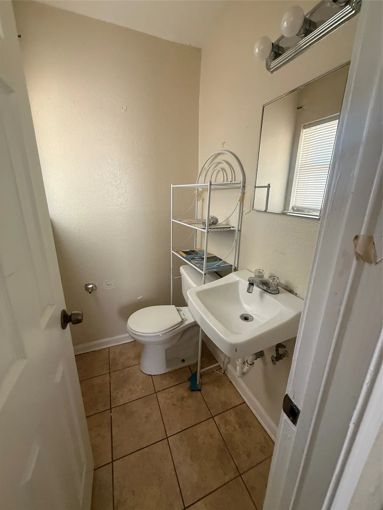 Single Family Residence For Sale in Dallas County , 3735 Susan Drive, Mesquite, Texas 75150, 3 Bedroom, 2 Bathroom, Garage spaces, 1,329 Sqft, built in 1959, mls#21358653, Real Estate Agent in Mesquite, Homes For Sale in Dallas county, Homes For Sale in Mesquite, Realtor in Mesquite Texas, Real Estate Brokerage Independent Realty Texas, Luminita Cordes Realtor