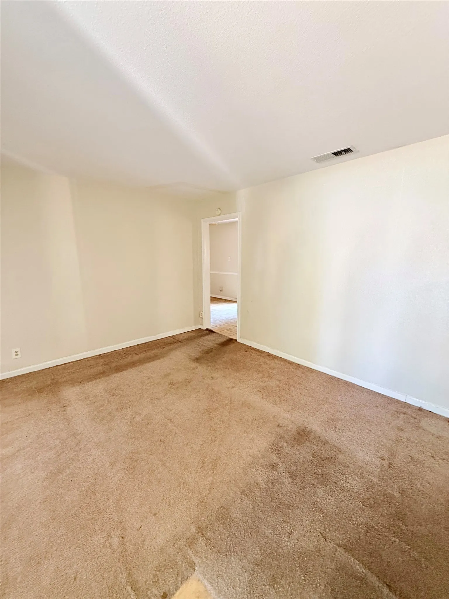 Single Family Residence For Sale in Dallas County , 3735 Susan Drive, Mesquite, Texas 75150, 3 Bedroom, 2 Bathroom, Garage spaces, 1,329 Sqft, built in 1959, mls#21358653, Real Estate Agent in Mesquite, Homes For Sale in Dallas county, Homes For Sale in Mesquite, Realtor in Mesquite Texas, Real Estate Brokerage Independent Realty Texas, Luminita Cordes Realtor