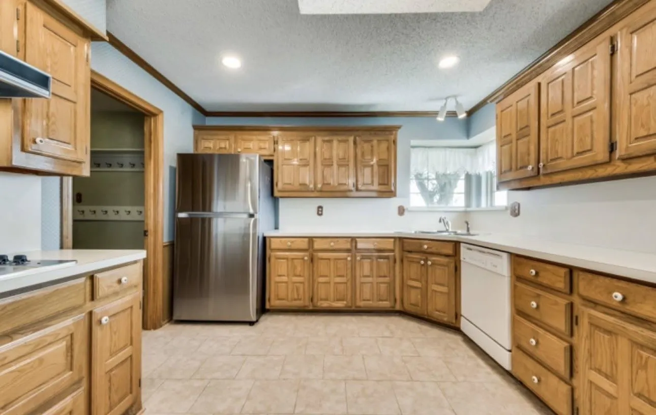 Single Family Residence For Rent in Collin County , 8110 Rawhide Road, Celina, Texas 75009, 3 Bedroom, 2 Bathroom, 2 Garage spaces, 2,218 Sqft, built in 1986, Price $3,800, mls#21358654, Real Estate Agent in Celina, Homes For Rent in Collin county, Homes For Rent in Celina, Realtor in Celina Texas, Real Estate Brokerage Independent Realty Texas, Luminita Cordes Realtor