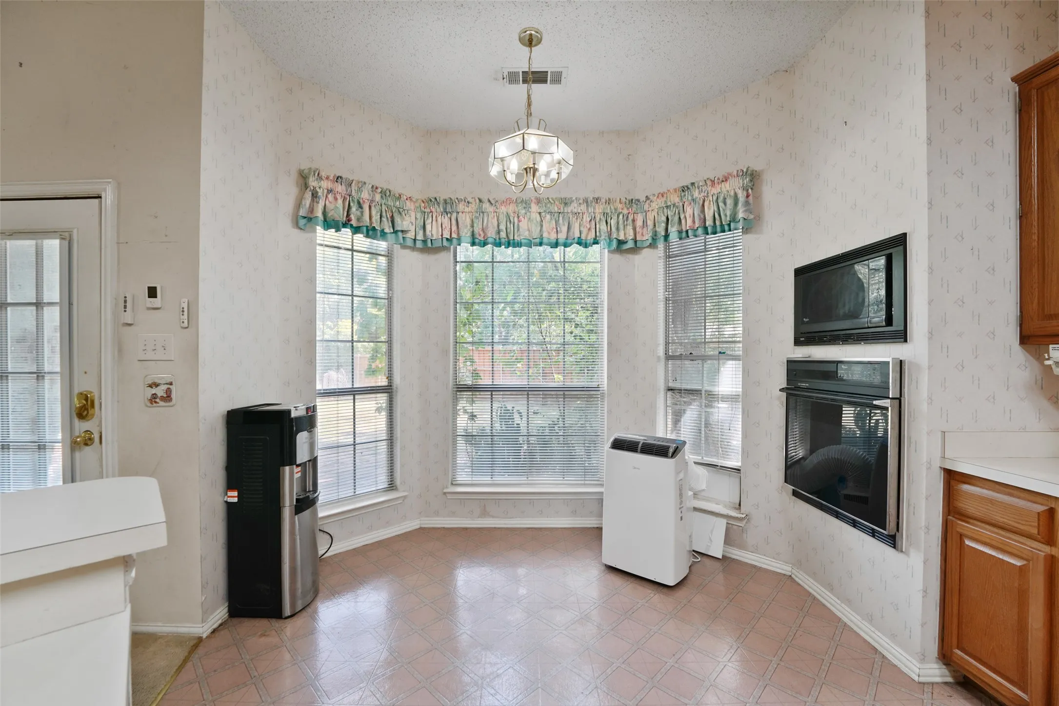 Single Family Residence For Sale in Collin County , 507 Bullingham Lane, Allen, Texas 75002, 5 Bedroom, 4 Bathroom, 2 Garage spaces, 3,024 Sqft, built in 1993, mls#21353524, Real Estate Agent in Allen, Homes For Sale in Collin county, Homes For Sale in Allen, Realtor in Allen Texas, Real Estate Brokerage Independent Realty Texas, Luminita Cordes Realtor