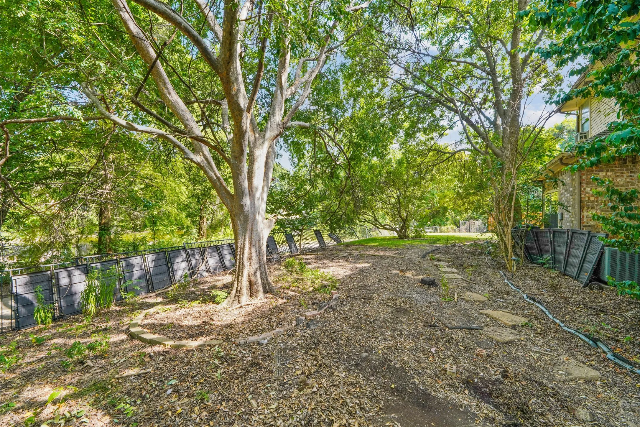 Single Family Residence For Sale in Collin County , 507 Bullingham Lane, Allen, Texas 75002, 5 Bedroom, 4 Bathroom, 2 Garage spaces, 3,024 Sqft, built in 1993, mls#21353524, Real Estate Agent in Allen, Homes For Sale in Collin county, Homes For Sale in Allen, Realtor in Allen Texas, Real Estate Brokerage Independent Realty Texas, Luminita Cordes Realtor
