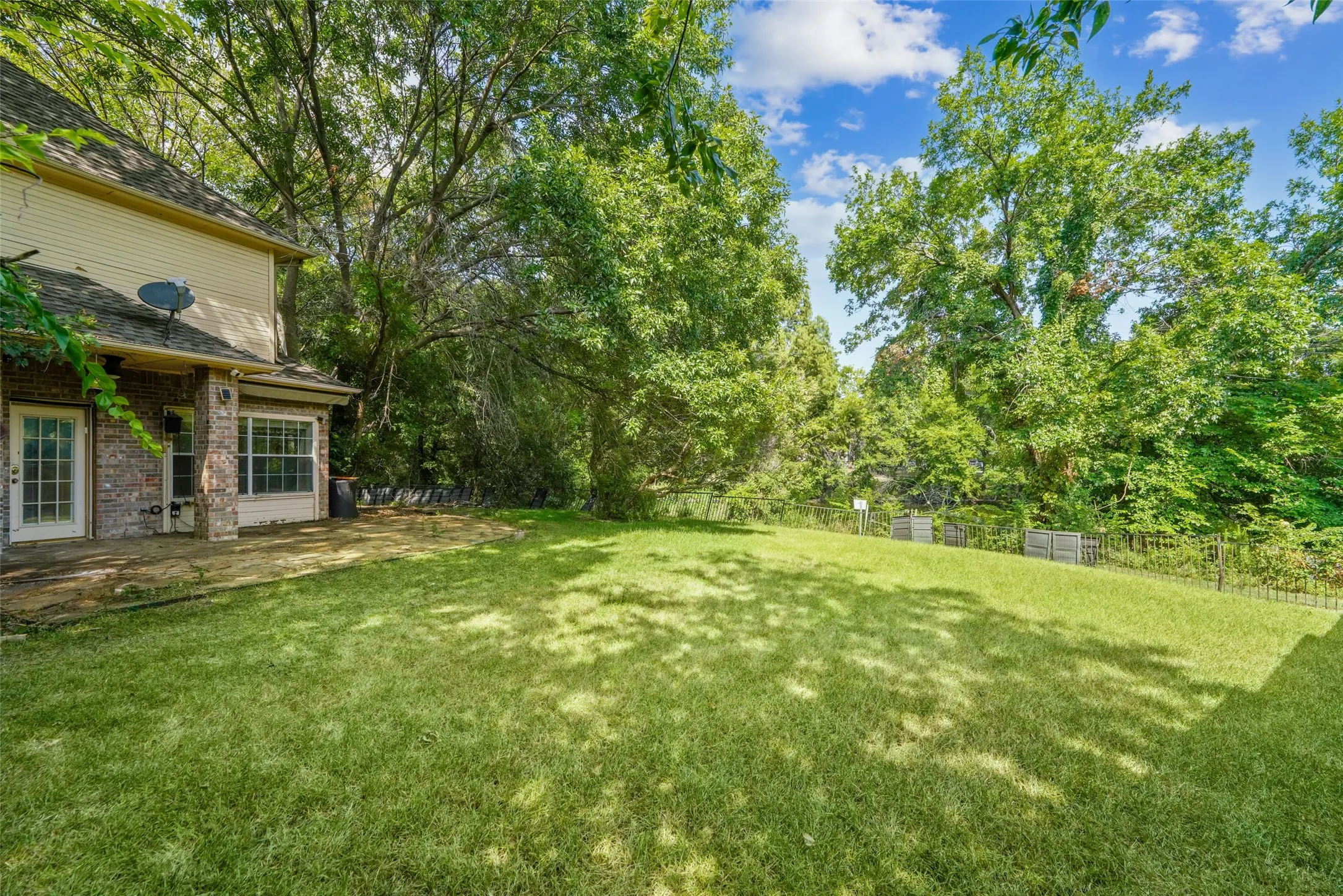 Single Family Residence For Sale in Collin County , 507 Bullingham Lane, Allen, Texas 75002, 5 Bedroom, 4 Bathroom, 2 Garage spaces, 3,024 Sqft, built in 1993, mls#21353524, Real Estate Agent in Allen, Homes For Sale in Collin county, Homes For Sale in Allen, Realtor in Allen Texas, Real Estate Brokerage Independent Realty Texas, Luminita Cordes Realtor