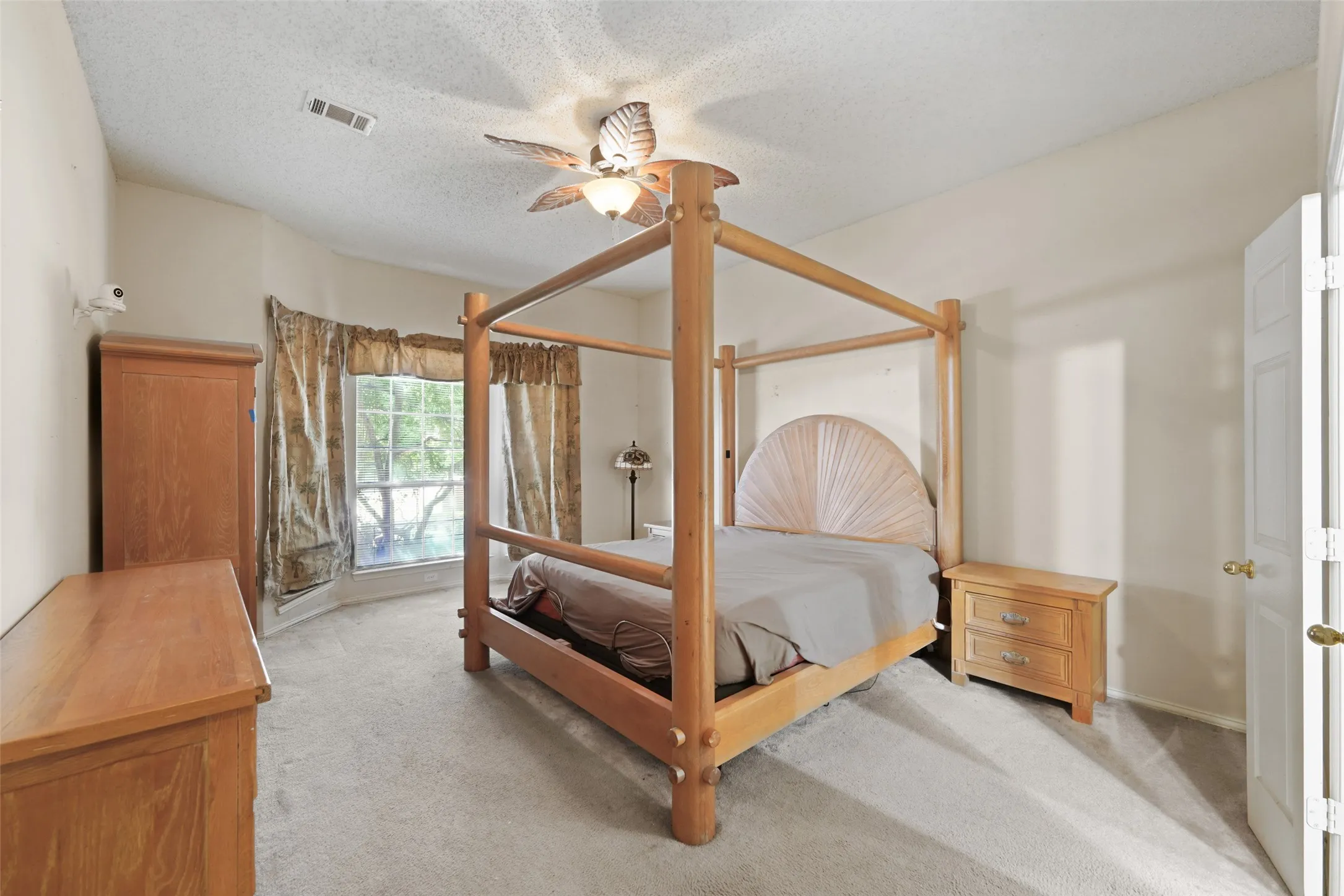 Single Family Residence For Sale in Collin County , 507 Bullingham Lane, Allen, Texas 75002, 5 Bedroom, 4 Bathroom, 2 Garage spaces, 3,024 Sqft, built in 1993, mls#21353524, Real Estate Agent in Allen, Homes For Sale in Collin county, Homes For Sale in Allen, Realtor in Allen Texas, Real Estate Brokerage Independent Realty Texas, Luminita Cordes Realtor