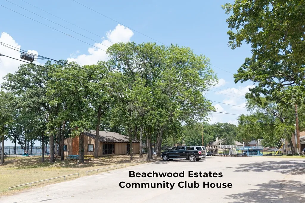 Single Family Residence For Sale in Henderson County , 207 Driftwood Drive, Trinidad, Texas 75163, 3 Bedroom, 2 Bathroom, 2 Garage spaces, 1,721 Sqft, built in 2025, mls#21358656, Real Estate Agent in Trinidad, Homes For Sale in Henderson county, Homes For Sale in Trinidad, Realtor in Trinidad Texas, Real Estate Brokerage Independent Realty Texas, Luminita Cordes Realtor