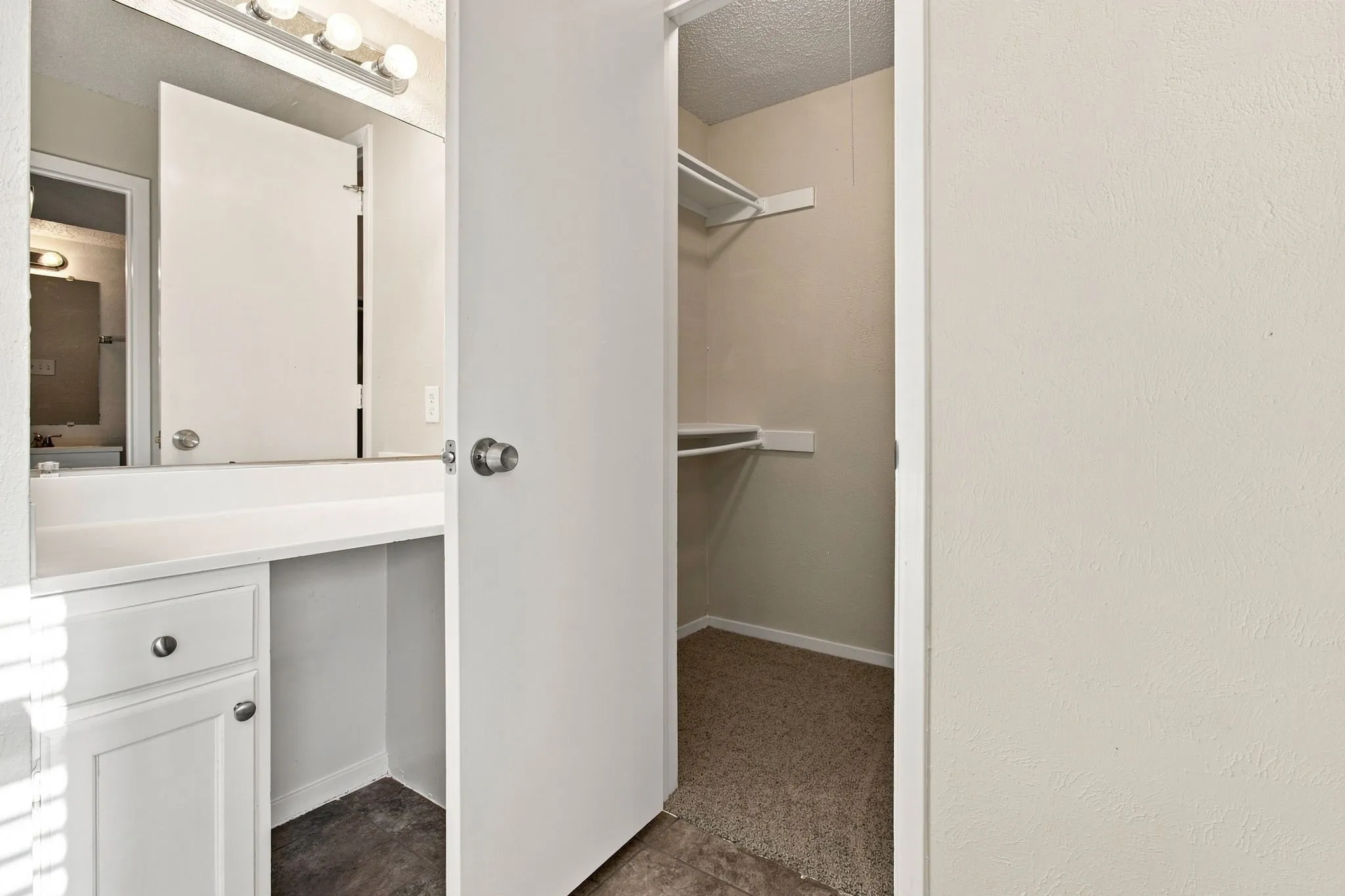 Single Family Residence For Sale in Dallas County , 2602 College Park Drive, Rowlett, Texas 75088, 3 Bedroom, 2 Bathroom, 2 Garage spaces, 1,224 Sqft, built in 1984, mls#21356447, Real Estate Agent in Rowlett, Homes For Sale in Dallas county, Homes For Sale in Rowlett, Realtor in Rowlett Texas, Real Estate Brokerage Independent Realty Texas, Luminita Cordes Realtor