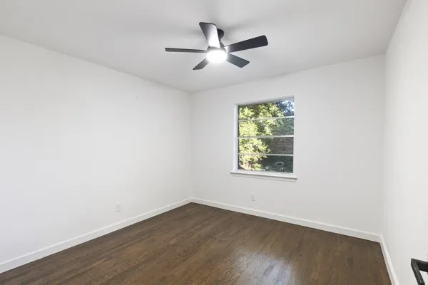 Single Family Residence For Sale in Dallas County , 1130 Lodema Lane, Duncanville, Texas 75116, 3 Bedroom, 2 Bathroom, 2 Garage spaces, 1,505 Sqft, built in 1962, mls#21358659, Real Estate Agent in Duncanville, Homes For Sale in Dallas county, Homes For Sale in Duncanville, Realtor in Duncanville Texas, Real Estate Brokerage Independent Realty Texas, Luminita Cordes Realtor