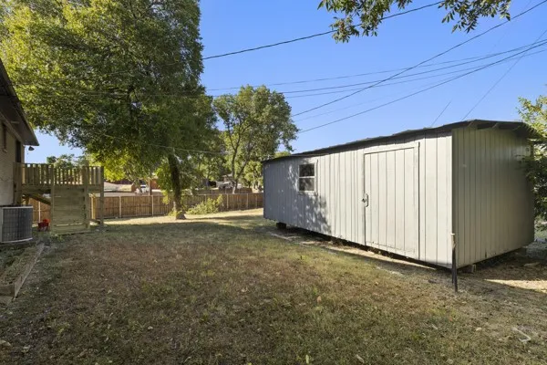 Single Family Residence For Sale in Dallas County , 1130 Lodema Lane, Duncanville, Texas 75116, 3 Bedroom, 2 Bathroom, 2 Garage spaces, 1,505 Sqft, built in 1962, mls#21358659, Real Estate Agent in Duncanville, Homes For Sale in Dallas county, Homes For Sale in Duncanville, Realtor in Duncanville Texas, Real Estate Brokerage Independent Realty Texas, Luminita Cordes Realtor