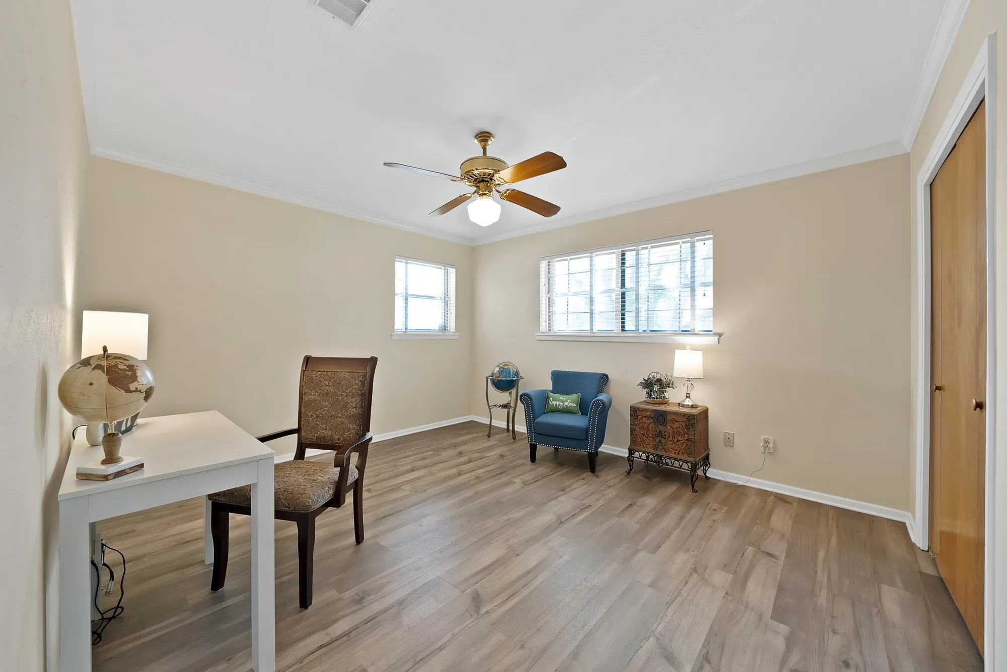 Single Family Residence For Sale in Tarrant County , 3929 Westerly Road, Benbrook, Texas 76116, 3 Bedroom, 2 Bathroom, 2 Garage spaces, 1,765 Sqft, built in 1963, mls#21358286, Real Estate Agent in Benbrook, Homes For Sale in Tarrant county, Homes For Sale in Benbrook, Realtor in Benbrook Texas, Real Estate Brokerage Independent Realty Texas, Luminita Cordes Realtor