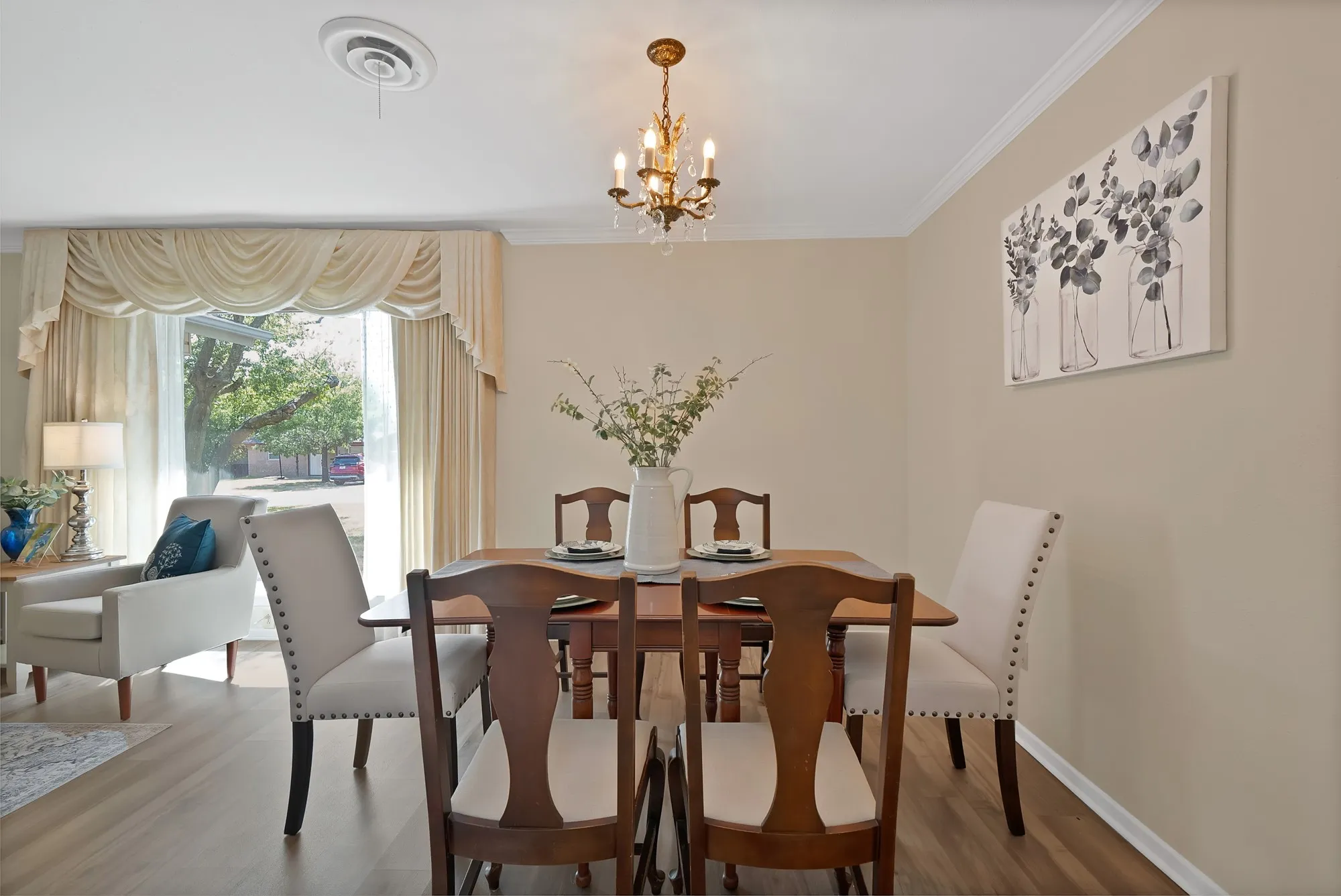 Single Family Residence For Sale in Tarrant County , 3929 Westerly Road, Benbrook, Texas 76116, 3 Bedroom, 2 Bathroom, 2 Garage spaces, 1,765 Sqft, built in 1963, mls#21358286, Real Estate Agent in Benbrook, Homes For Sale in Tarrant county, Homes For Sale in Benbrook, Realtor in Benbrook Texas, Real Estate Brokerage Independent Realty Texas, Luminita Cordes Realtor