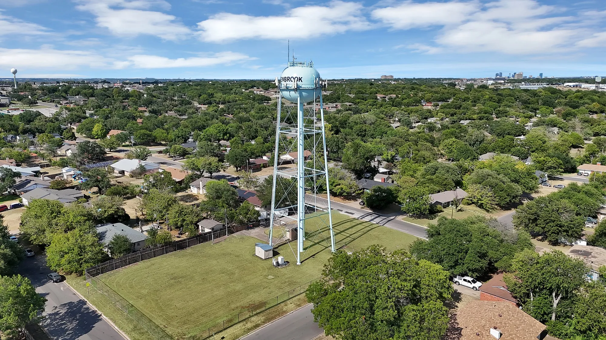 Single Family Residence For Sale in Tarrant County , 3929 Westerly Road, Benbrook, Texas 76116, 3 Bedroom, 2 Bathroom, 2 Garage spaces, 1,765 Sqft, built in 1963, mls#21358286, Real Estate Agent in Benbrook, Homes For Sale in Tarrant county, Homes For Sale in Benbrook, Realtor in Benbrook Texas, Real Estate Brokerage Independent Realty Texas, Luminita Cordes Realtor