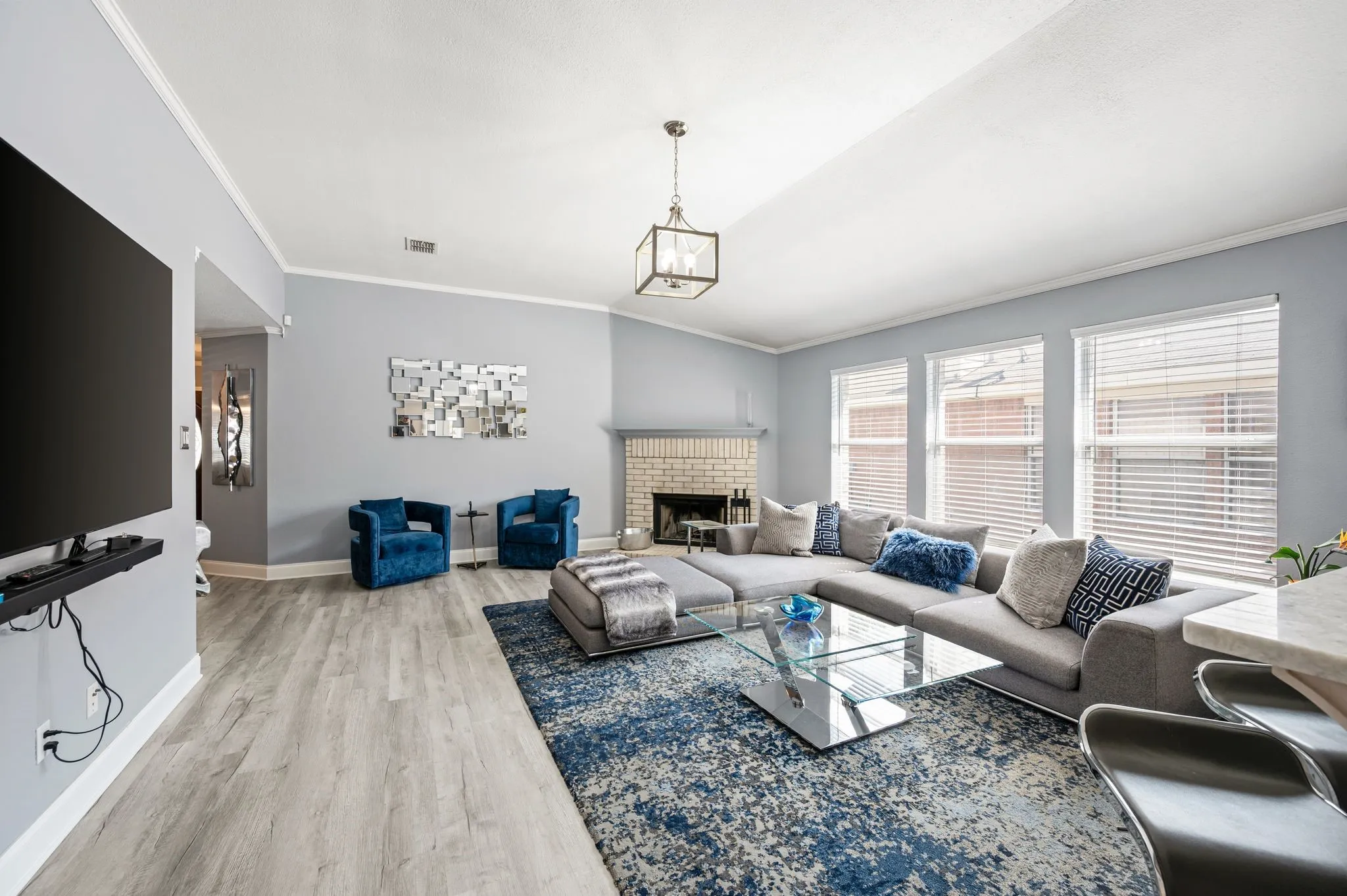 Single Family Residence For Sale in Tarrant County , 4136 Justin Drive, Fort Worth, Texas 76244, 4 Bedroom, 2 Bathroom, 2 Garage spaces, 1,917 Sqft, built in 2003, Price $375,000, mls#21356546, Real Estate Agent in Fort Worth, Homes For Sale in Tarrant county, Homes For Sale in Fort Worth, Realtor in Fort Worth Texas, Real Estate Brokerage Independent Realty Texas, Luminita Cordes Realtor