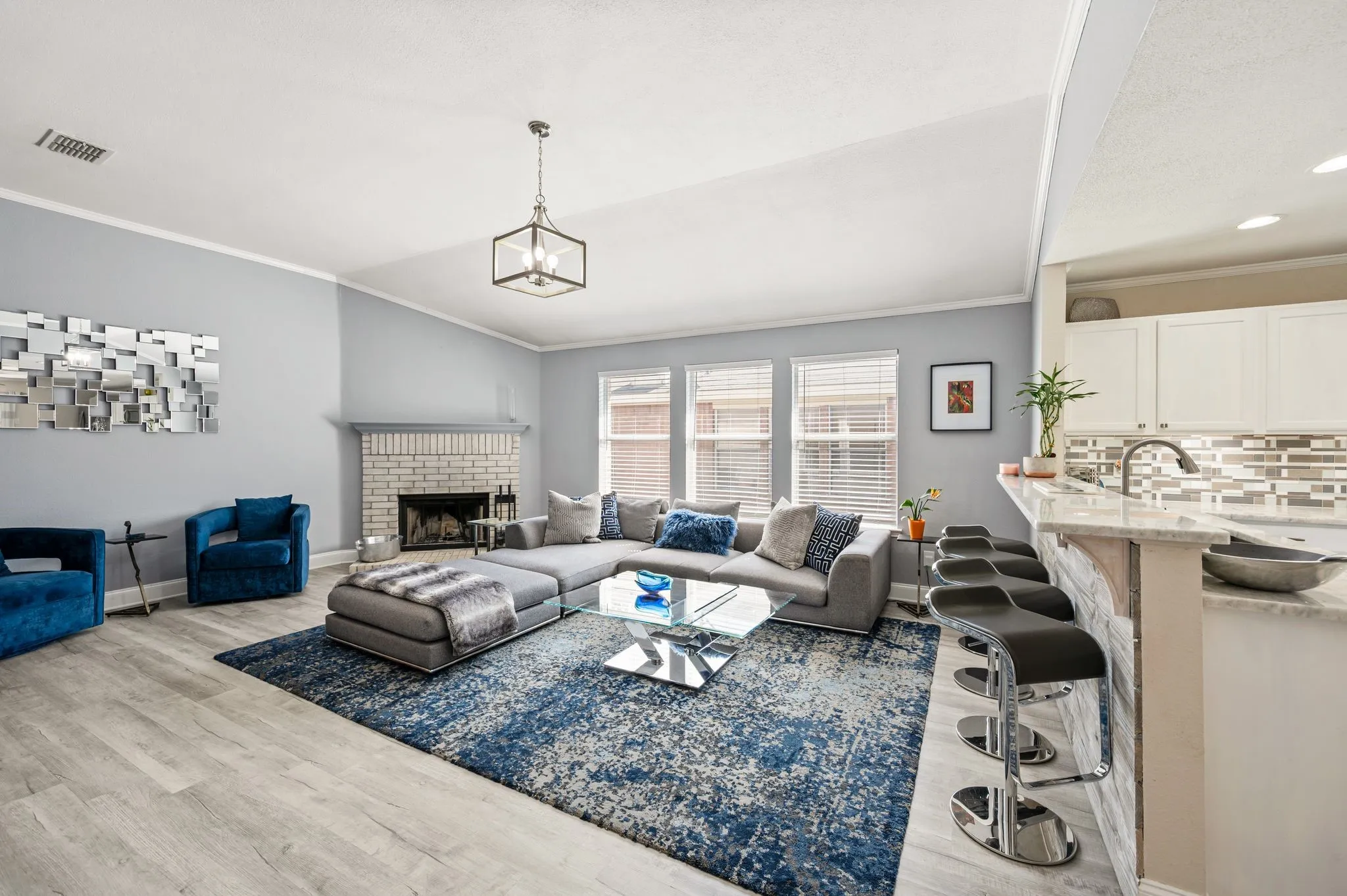 Single Family Residence For Sale in Tarrant County , 4136 Justin Drive, Fort Worth, Texas 76244, 4 Bedroom, 2 Bathroom, 2 Garage spaces, 1,917 Sqft, built in 2003, Price $375,000, mls#21356546, Real Estate Agent in Fort Worth, Homes For Sale in Tarrant county, Homes For Sale in Fort Worth, Realtor in Fort Worth Texas, Real Estate Brokerage Independent Realty Texas, Luminita Cordes Realtor