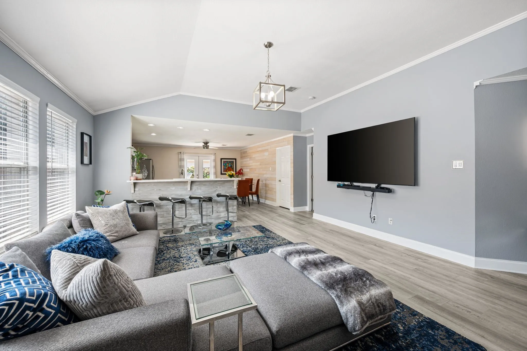 Single Family Residence For Sale in Tarrant County , 4136 Justin Drive, Fort Worth, Texas 76244, 4 Bedroom, 2 Bathroom, 2 Garage spaces, 1,917 Sqft, built in 2003, Price $375,000, mls#21356546, Real Estate Agent in Fort Worth, Homes For Sale in Tarrant county, Homes For Sale in Fort Worth, Realtor in Fort Worth Texas, Real Estate Brokerage Independent Realty Texas, Luminita Cordes Realtor