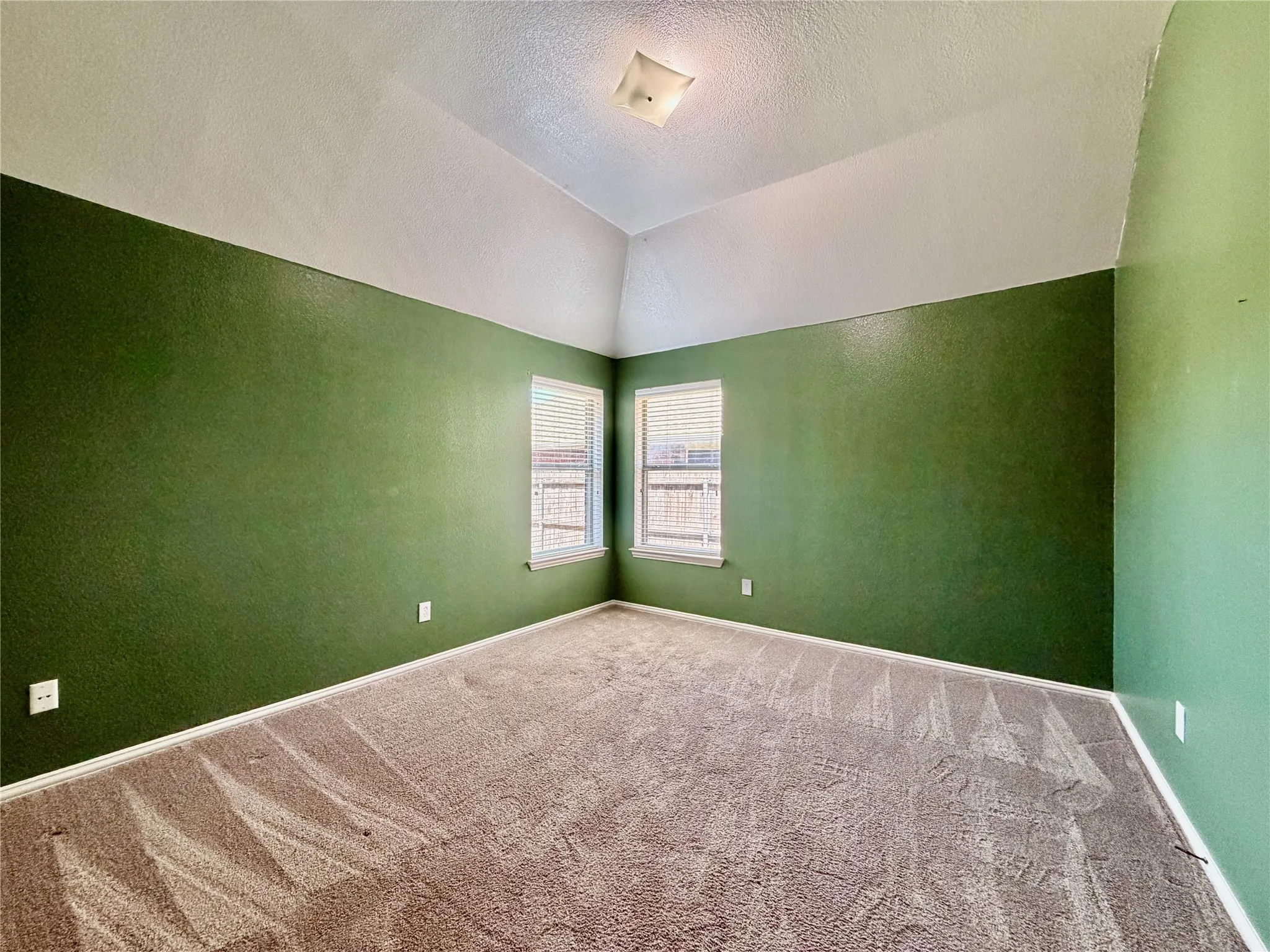 Single Family Residence For Rent in Denton County , 1632 Castle Pines Drive, Frisco, Texas 75036, 3 Bedroom, 2 Bathroom, 2 Garage spaces, 2,212 Sqft, built in 2000, mls#21357741, Real Estate Agent in Frisco, Homes For Rent in Denton county, Homes For Rent in Frisco, Realtor in Frisco Texas, Real Estate Brokerage Independent Realty Texas, Luminita Cordes Realtor