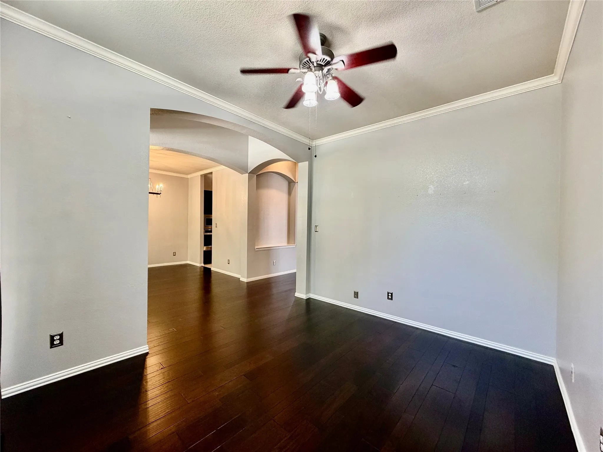 Single Family Residence For Rent in Denton County , 1632 Castle Pines Drive, Frisco, Texas 75036, 3 Bedroom, 2 Bathroom, 2 Garage spaces, 2,212 Sqft, built in 2000, mls#21357741, Real Estate Agent in Frisco, Homes For Rent in Denton county, Homes For Rent in Frisco, Realtor in Frisco Texas, Real Estate Brokerage Independent Realty Texas, Luminita Cordes Realtor