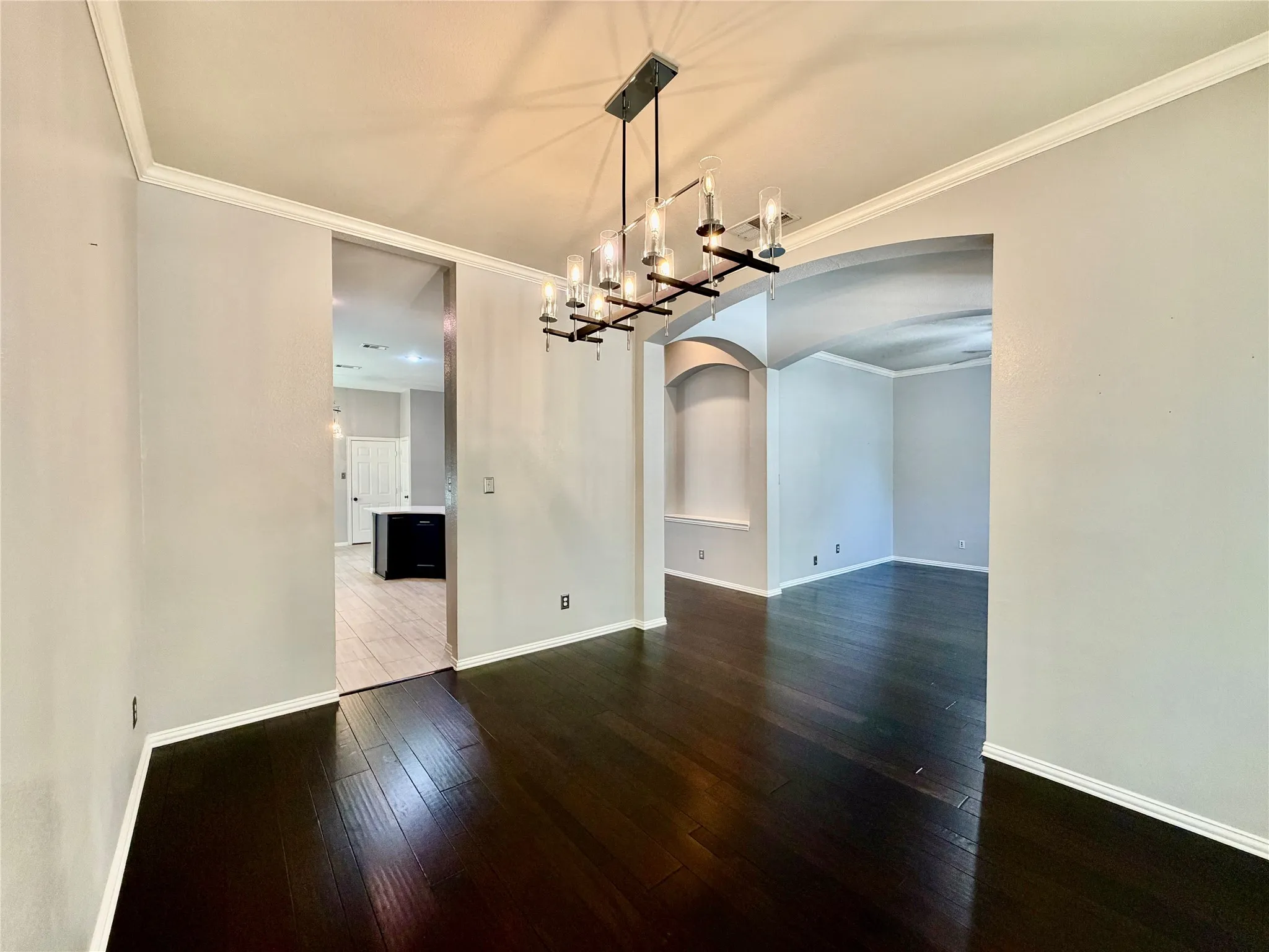 Single Family Residence For Rent in Denton County , 1632 Castle Pines Drive, Frisco, Texas 75036, 3 Bedroom, 2 Bathroom, 2 Garage spaces, 2,212 Sqft, built in 2000, mls#21357741, Real Estate Agent in Frisco, Homes For Rent in Denton county, Homes For Rent in Frisco, Realtor in Frisco Texas, Real Estate Brokerage Independent Realty Texas, Luminita Cordes Realtor