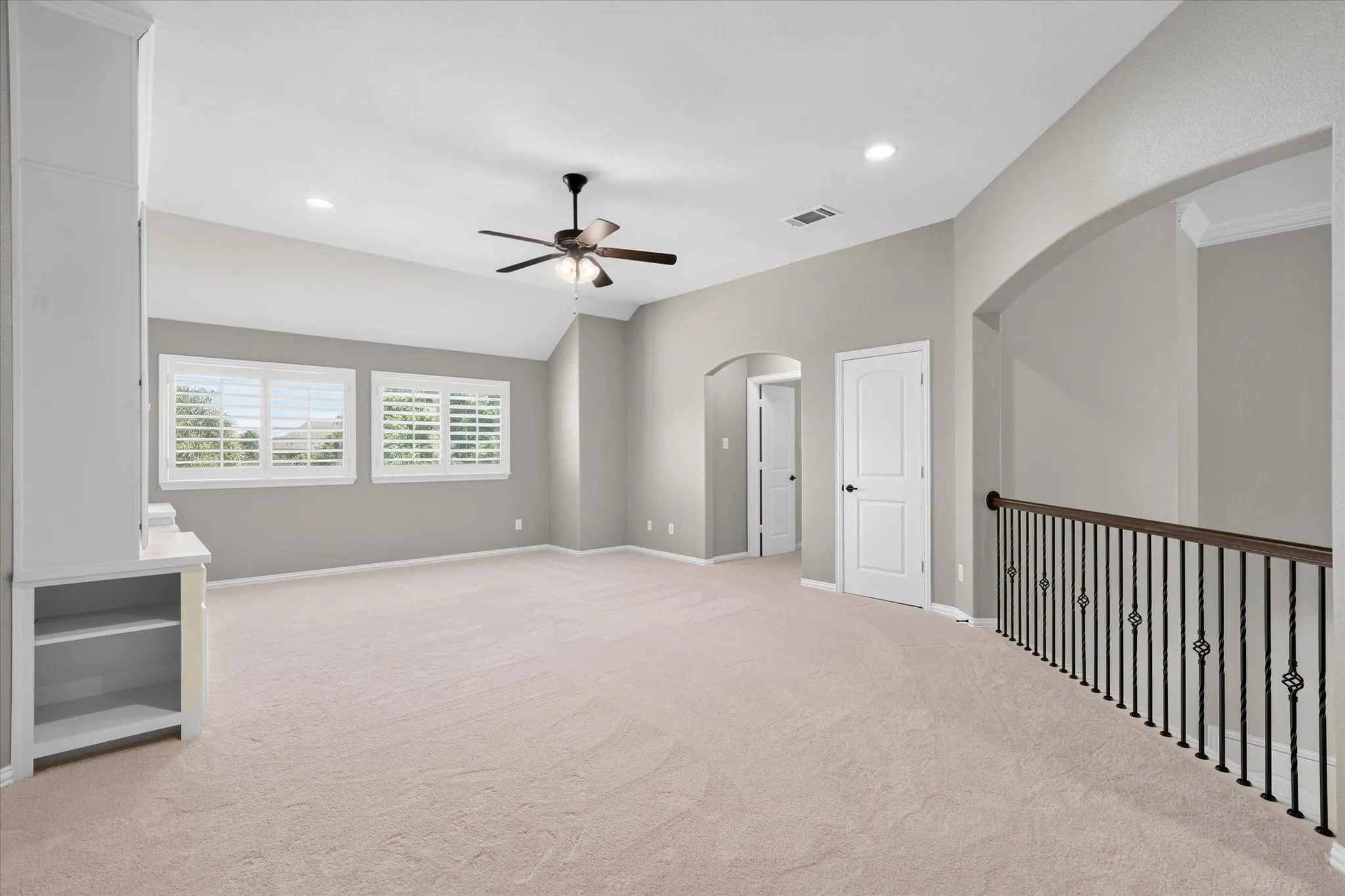 Single Family Residence For Sale in Collin County , 425 Waters Edge Way, Murphy, Texas 75094, 4 Bedroom, 4 Bathroom, 3 Garage spaces, 3,836 Sqft, built in 2012, mls#21356638, Real Estate Agent in Murphy, Homes For Sale in Collin county, Homes For Sale in Murphy, Realtor in Murphy Texas, Real Estate Brokerage Independent Realty Texas, Luminita Cordes Realtor