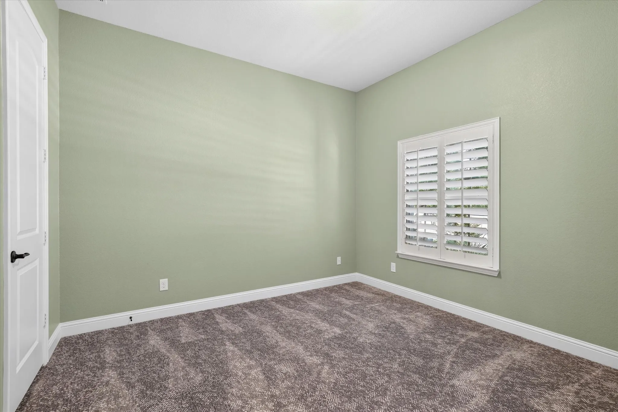 Single Family Residence For Sale in Collin County , 425 Waters Edge Way, Murphy, Texas 75094, 4 Bedroom, 4 Bathroom, 3 Garage spaces, 3,836 Sqft, built in 2012, mls#21356638, Real Estate Agent in Murphy, Homes For Sale in Collin county, Homes For Sale in Murphy, Realtor in Murphy Texas, Real Estate Brokerage Independent Realty Texas, Luminita Cordes Realtor