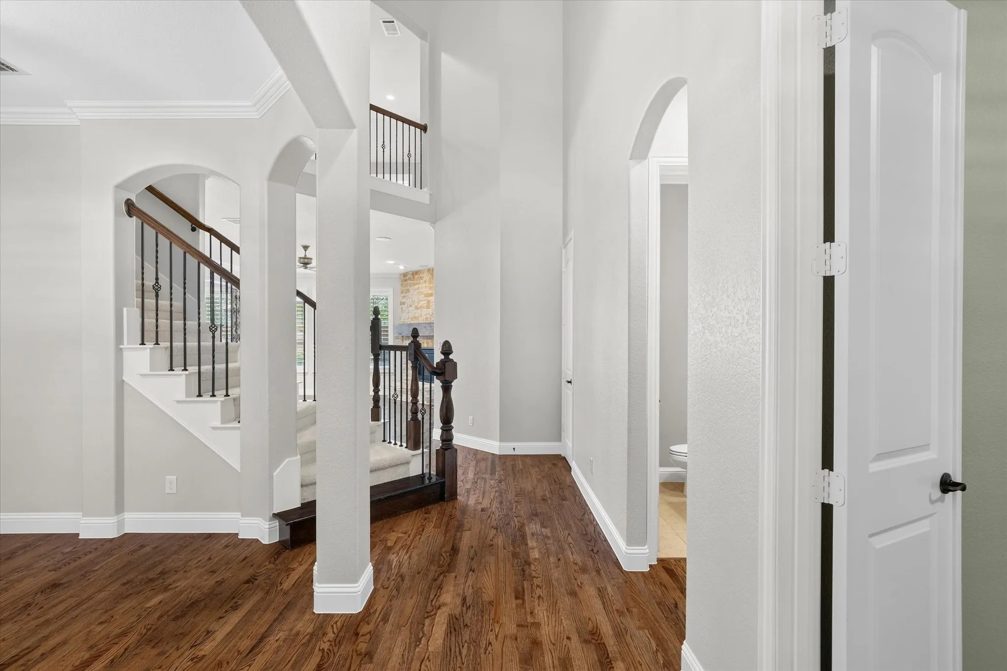 Single Family Residence For Sale in Collin County , 425 Waters Edge Way, Murphy, Texas 75094, 4 Bedroom, 4 Bathroom, 3 Garage spaces, 3,836 Sqft, built in 2012, mls#21356638, Real Estate Agent in Murphy, Homes For Sale in Collin county, Homes For Sale in Murphy, Realtor in Murphy Texas, Real Estate Brokerage Independent Realty Texas, Luminita Cordes Realtor