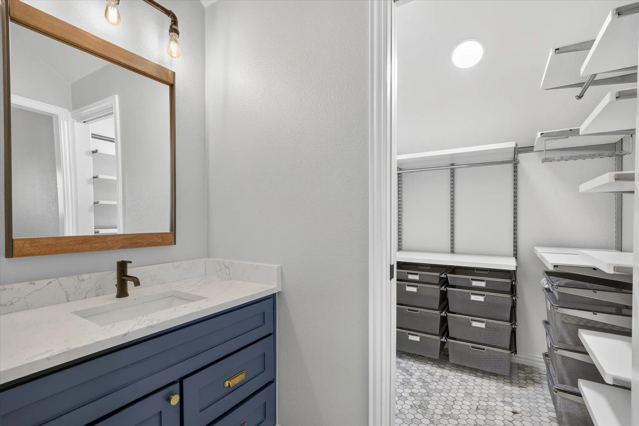 Single Family Residence For Sale in Collin County , 425 Waters Edge Way, Murphy, Texas 75094, 4 Bedroom, 4 Bathroom, 3 Garage spaces, 3,836 Sqft, built in 2012, mls#21356638, Real Estate Agent in Murphy, Homes For Sale in Collin county, Homes For Sale in Murphy, Realtor in Murphy Texas, Real Estate Brokerage Independent Realty Texas, Luminita Cordes Realtor