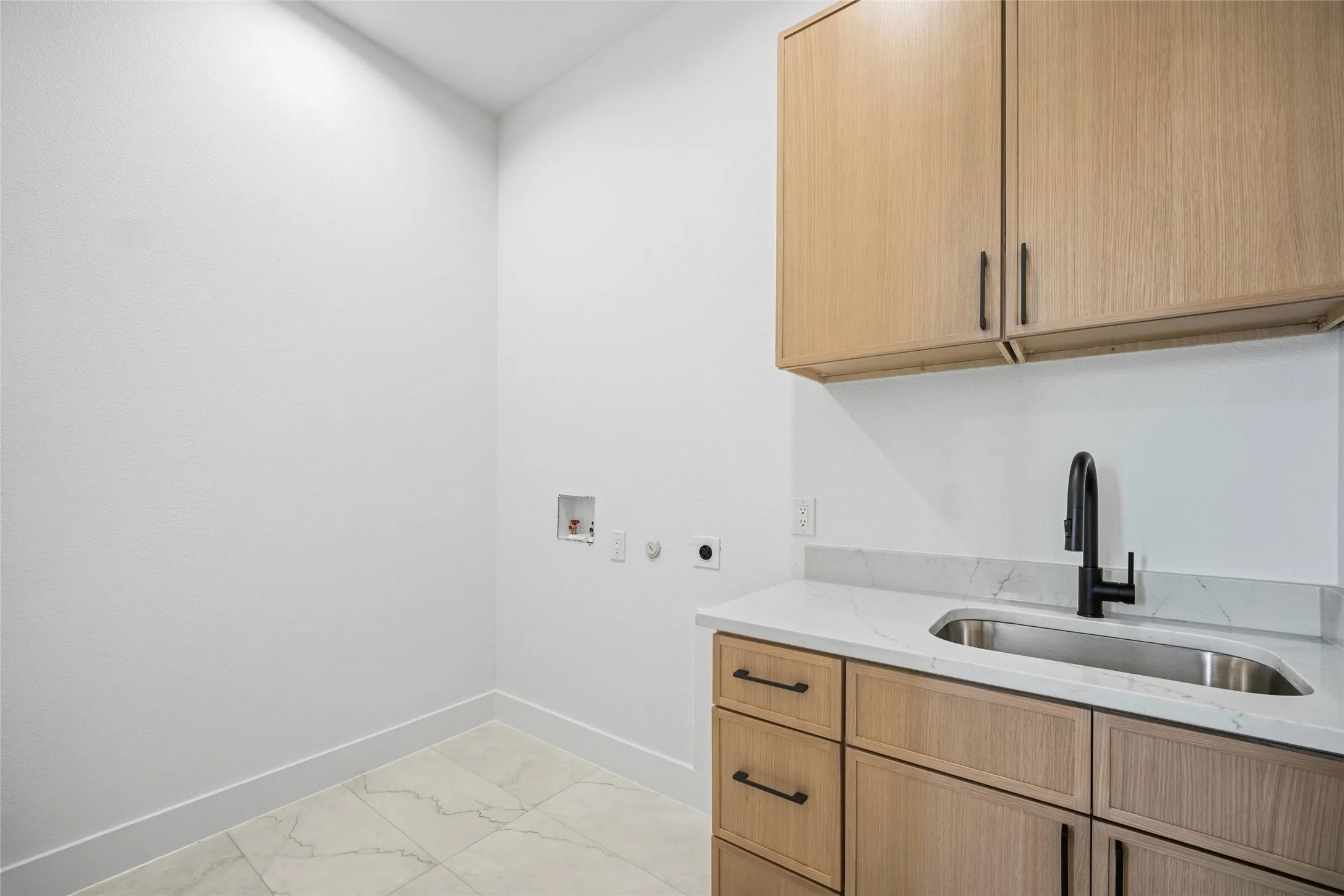 Single Family Residence For Sale in Dallas County , 2332 Wycliff Avenue, Dallas, Texas 75219, 4 Bedroom, 5 Bathroom, 2 Garage spaces, 3,550 Sqft, built in 2026, mls#21358354, Real Estate Agent in Dallas, Homes For Sale in Dallas county, Homes For Sale in Dallas, Realtor in Dallas Texas, Real Estate Brokerage Independent Realty Texas, Luminita Cordes Realtor