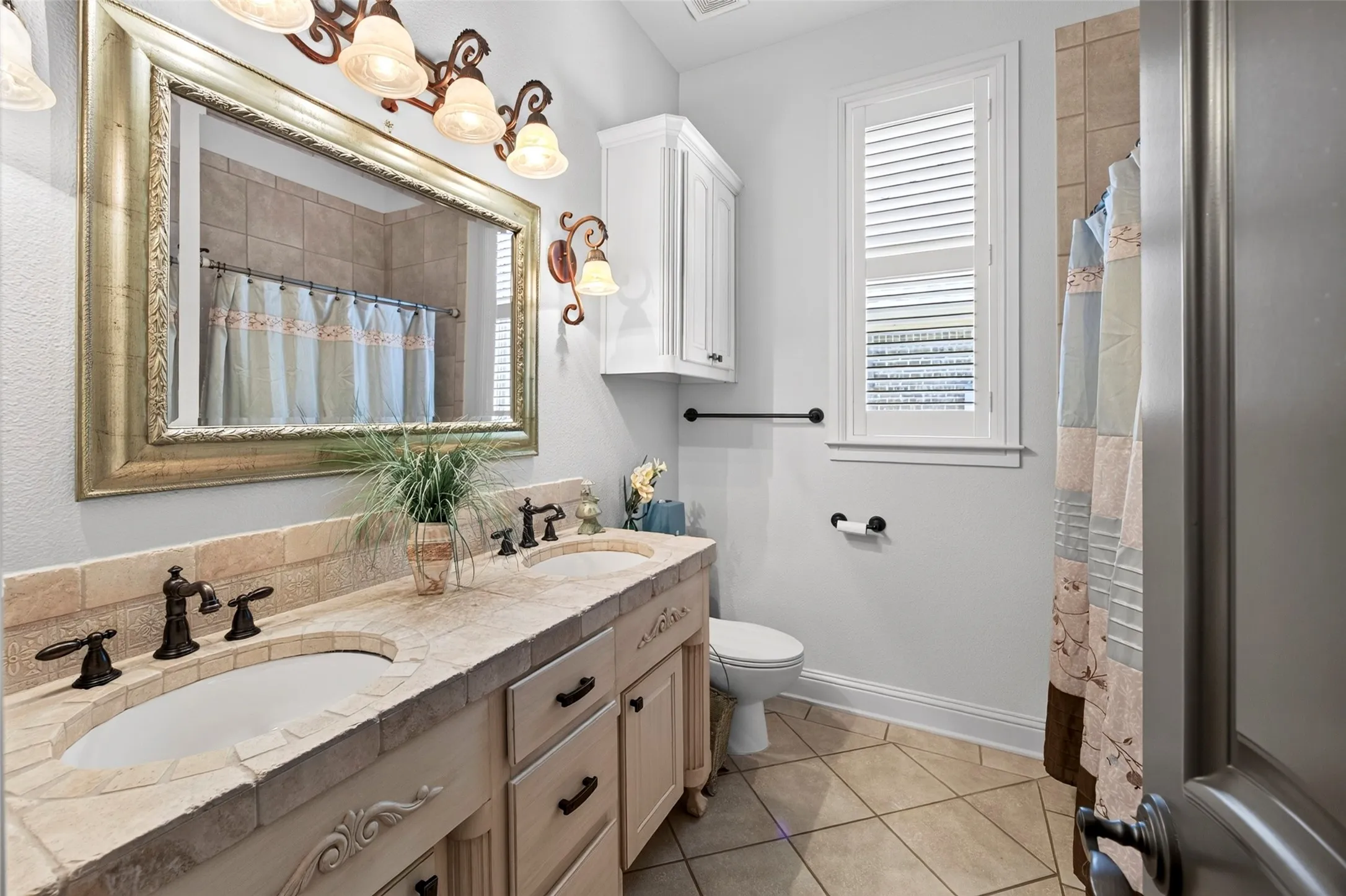 Hall Bathroom