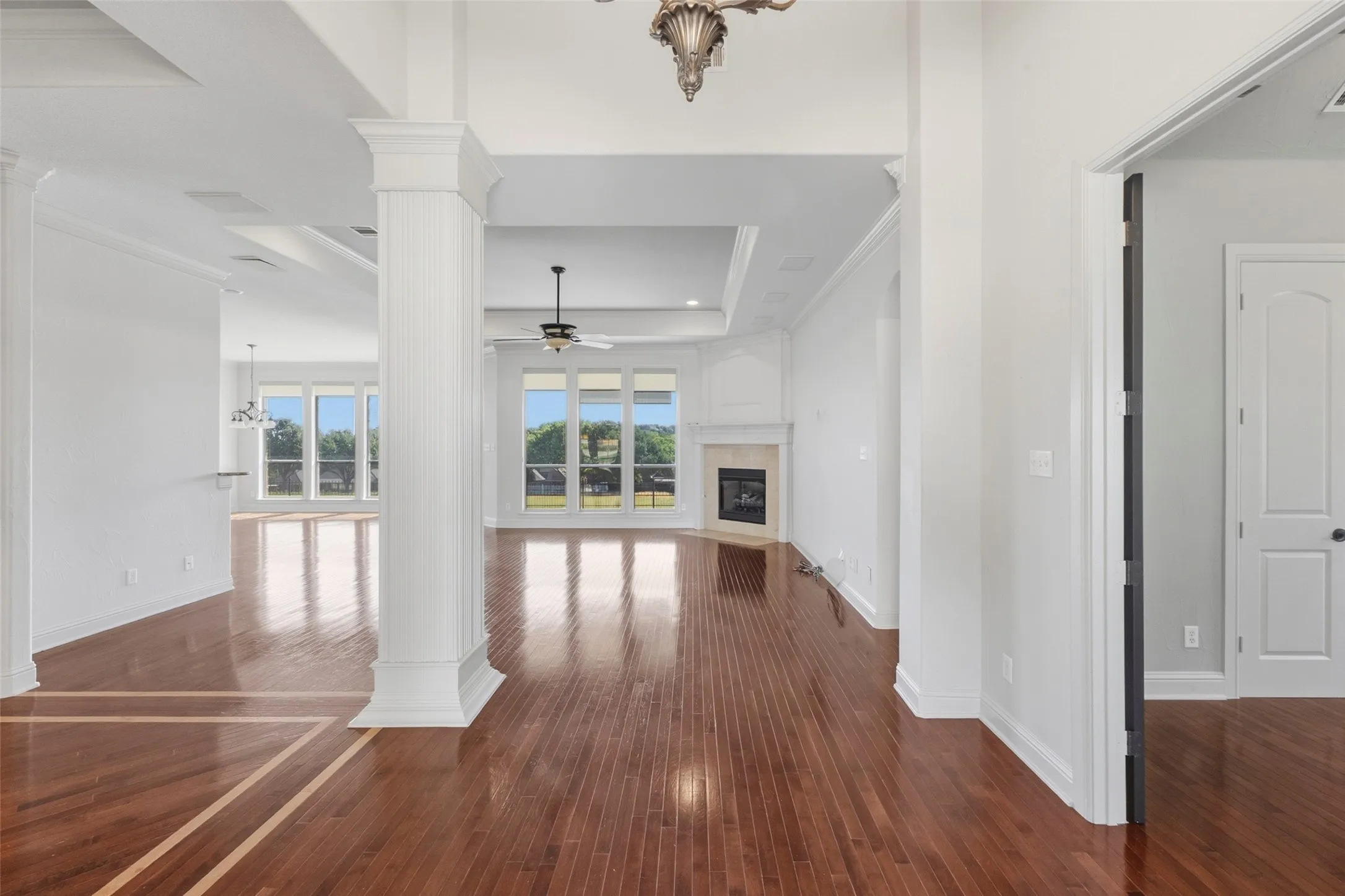 Single Family Residence For Sale in Tarrant County , 4457 Fairway View Drive, Fort Worth, Texas 76008, 4 Bedroom, 3 Bathroom, 2 Garage spaces, 3,088 Sqft, built in 2006, mls#21355602, Real Estate Agent in Fort Worth, Homes For Sale in Tarrant county, Homes For Sale in Fort Worth, Realtor in Fort Worth Texas, Real Estate Brokerage Independent Realty Texas, Luminita Cordes Realtor