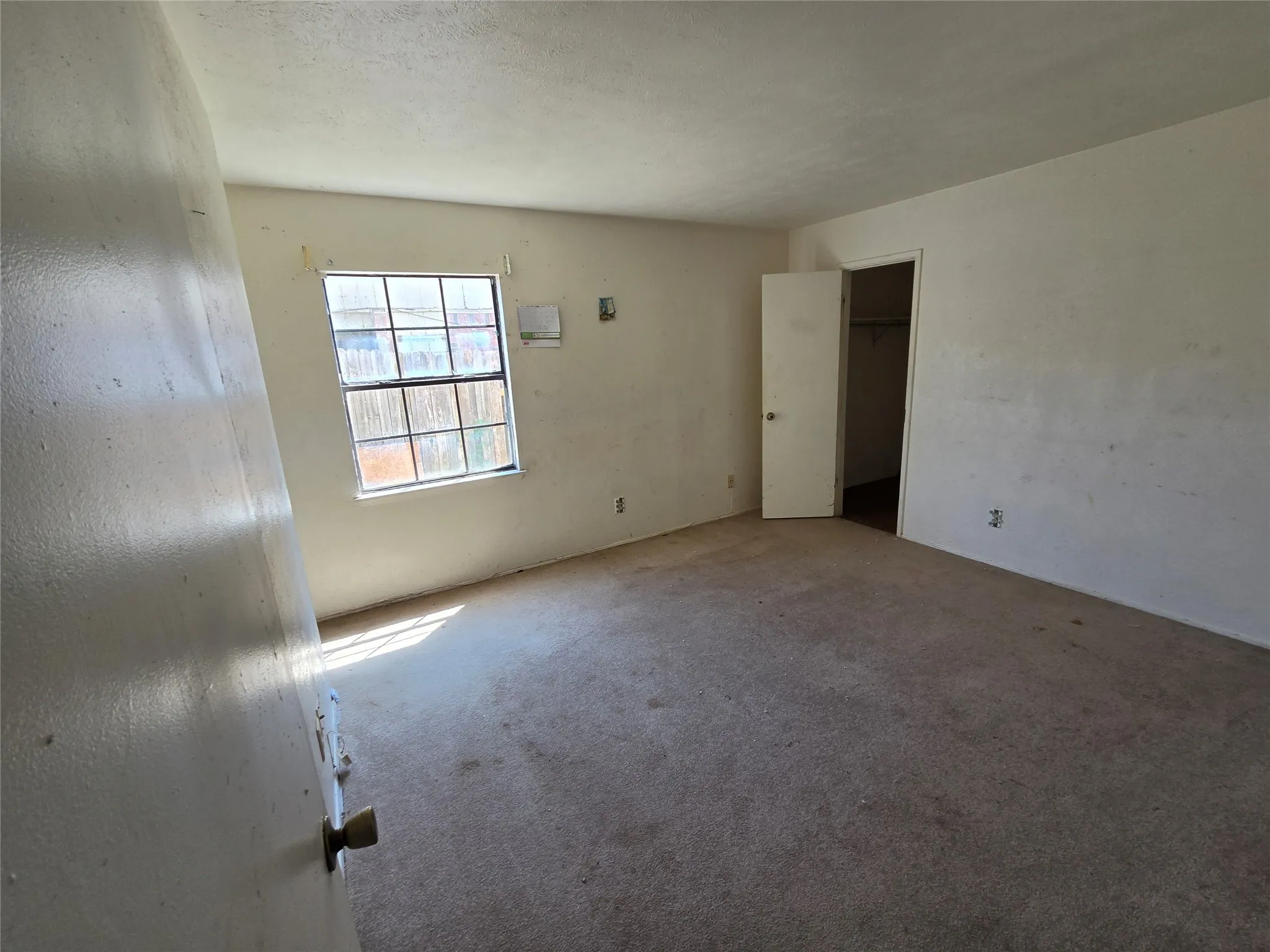 Single Family Residence For Sale in Tarrant County , 2502 E Timberview Lane, Arlington, Texas 76014, 2 Bedroom, 2 Bathroom, Garage spaces, 1,162 Sqft, built in 1982, mls#21357468, Real Estate Agent in Arlington, Homes For Sale in Tarrant county, Homes For Sale in Arlington, Realtor in Arlington Texas, Real Estate Brokerage Independent Realty Texas, Luminita Cordes Realtor
