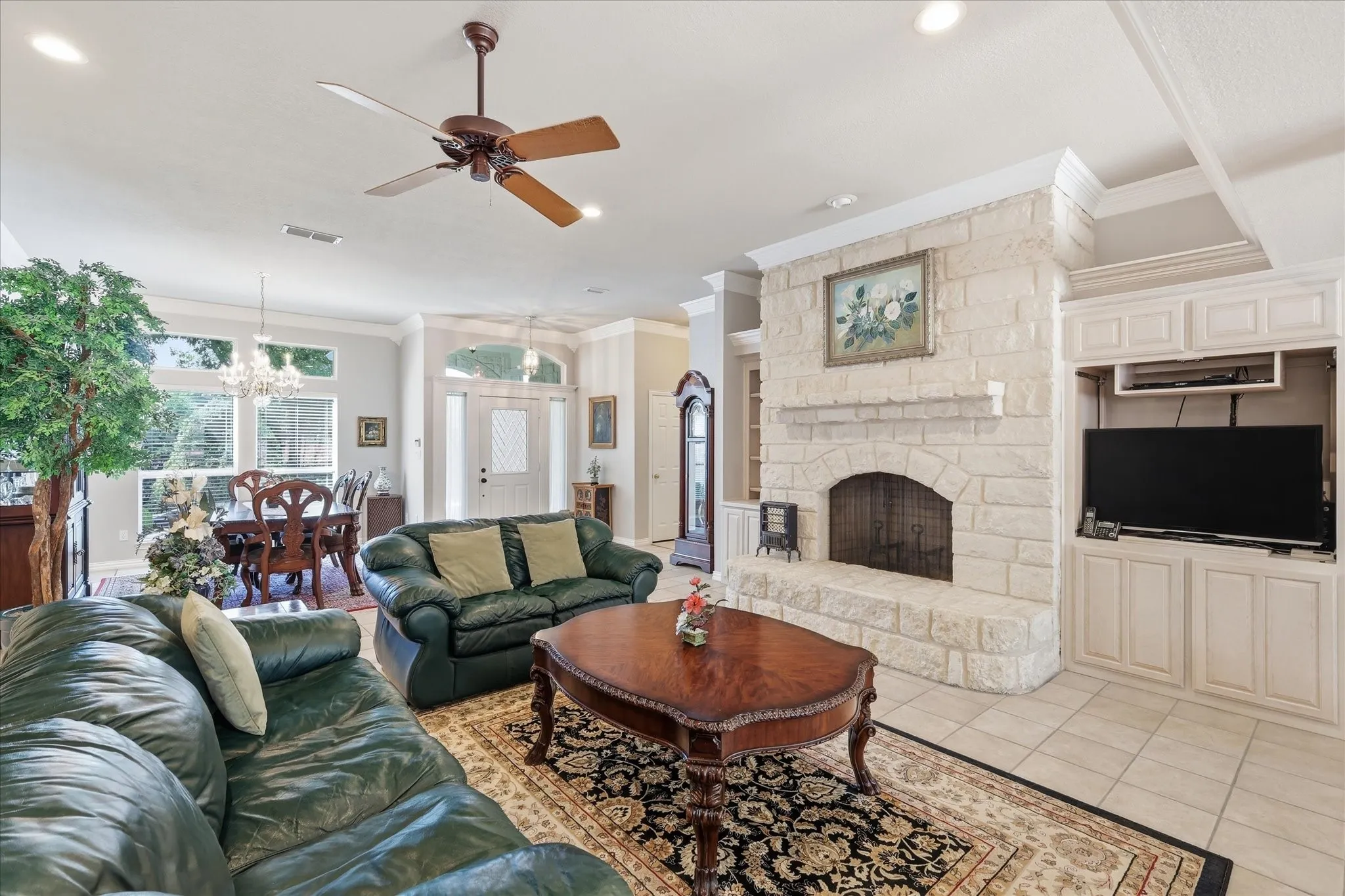 Single Family Residence For Sale in Parker County , 144 Saddle Brook Drive, Hudson Oaks, Texas 76087, 4 Bedroom, 3 Bathroom, 3 Garage spaces, 2,339 Sqft, built in 1997, mls#21356858, Real Estate Agent in Hudson Oaks, Homes For Sale in Parker county, Homes For Sale in Hudson Oaks, Realtor in Hudson Oaks Texas, Real Estate Brokerage Independent Realty Texas, Luminita Cordes Realtor