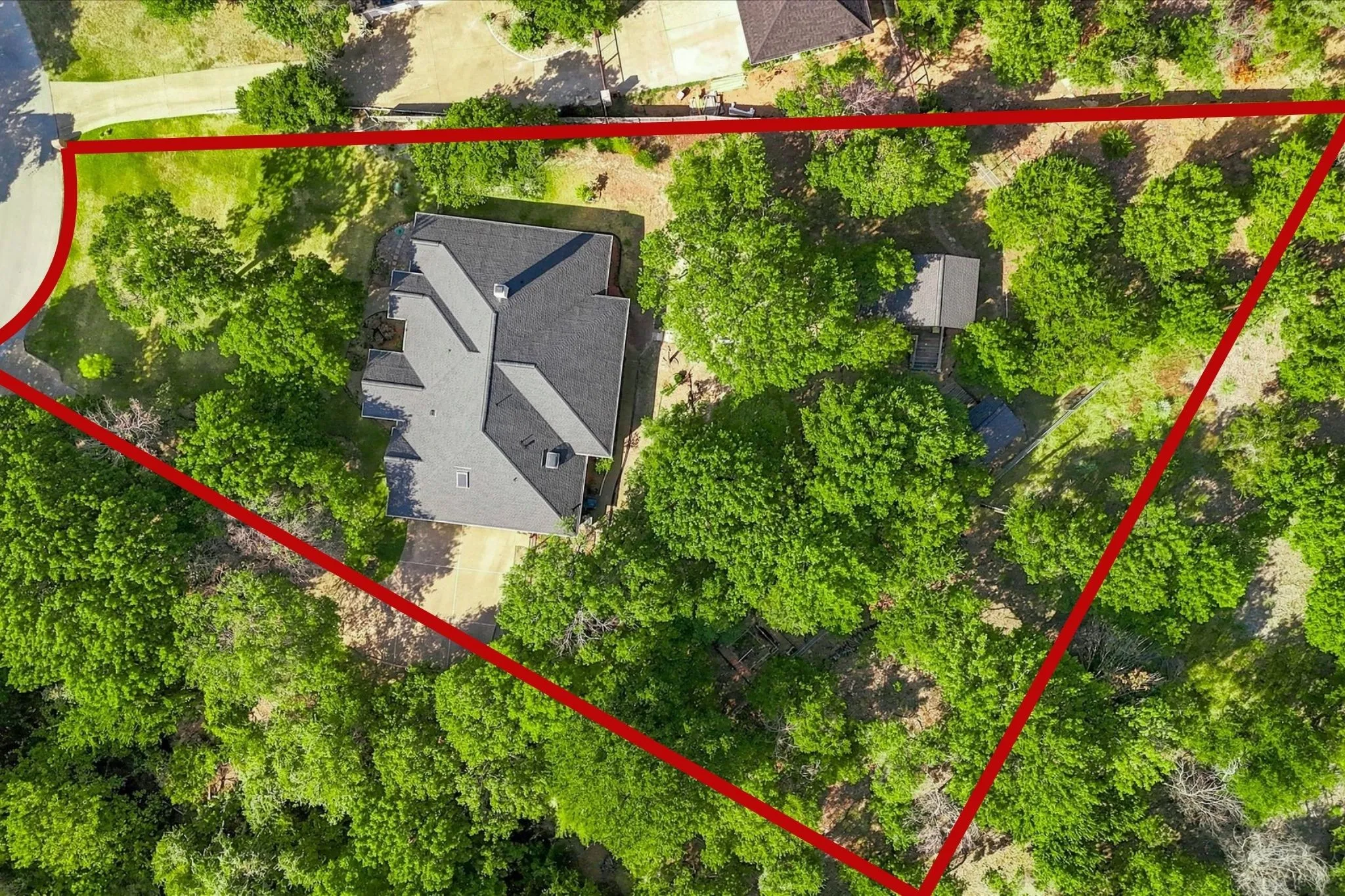 Single Family Residence For Sale in Parker County , 144 Saddle Brook Drive, Hudson Oaks, Texas 76087, 4 Bedroom, 3 Bathroom, 3 Garage spaces, 2,339 Sqft, built in 1997, mls#21356858, Real Estate Agent in Hudson Oaks, Homes For Sale in Parker county, Homes For Sale in Hudson Oaks, Realtor in Hudson Oaks Texas, Real Estate Brokerage Independent Realty Texas, Luminita Cordes Realtor