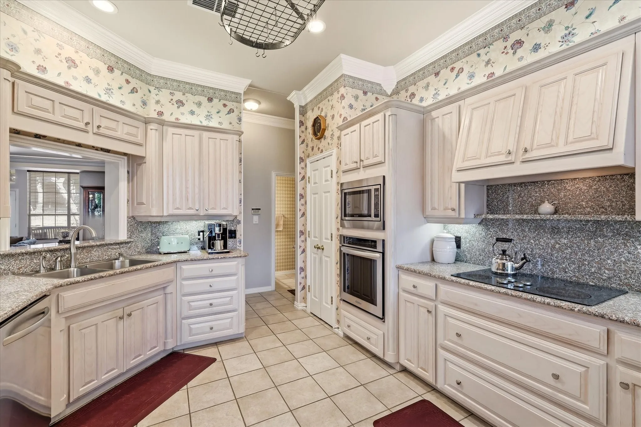 Single Family Residence For Sale in Parker County , 144 Saddle Brook Drive, Hudson Oaks, Texas 76087, 4 Bedroom, 3 Bathroom, 3 Garage spaces, 2,339 Sqft, built in 1997, mls#21356858, Real Estate Agent in Hudson Oaks, Homes For Sale in Parker county, Homes For Sale in Hudson Oaks, Realtor in Hudson Oaks Texas, Real Estate Brokerage Independent Realty Texas, Luminita Cordes Realtor