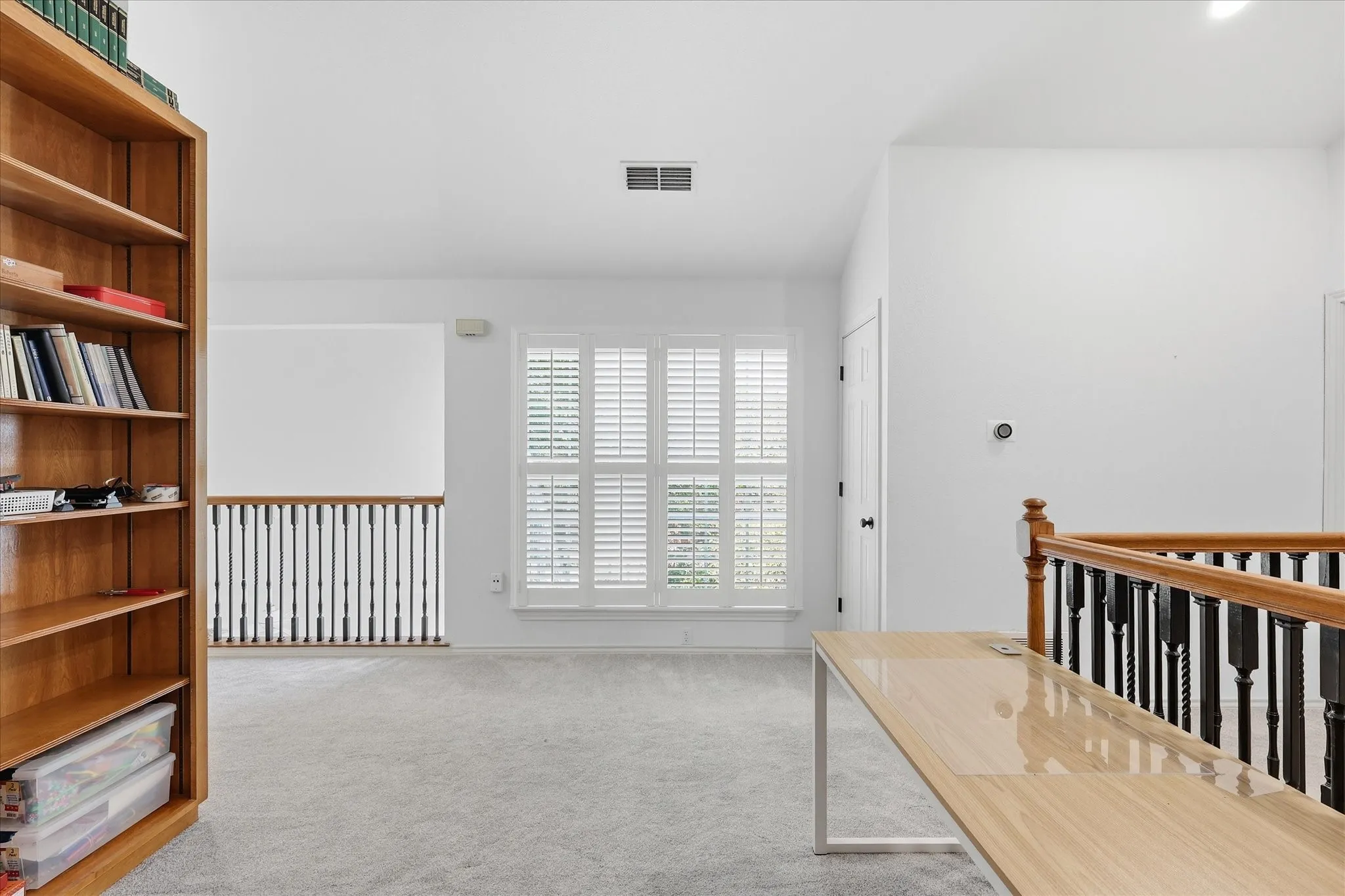Condominium For Sale in Collin County , 17735 Windflower Way 106, Dallas, Texas 75252, 3 Bedroom, 3 Bathroom, 2 Garage spaces, 1,934 Sqft, built in 1985, mls#21351261, Real Estate Agent in Dallas, Homes For Sale in Collin county, Homes For Sale in Dallas, Realtor in Dallas Texas, Real Estate Brokerage Independent Realty Texas, Luminita Cordes Realtor