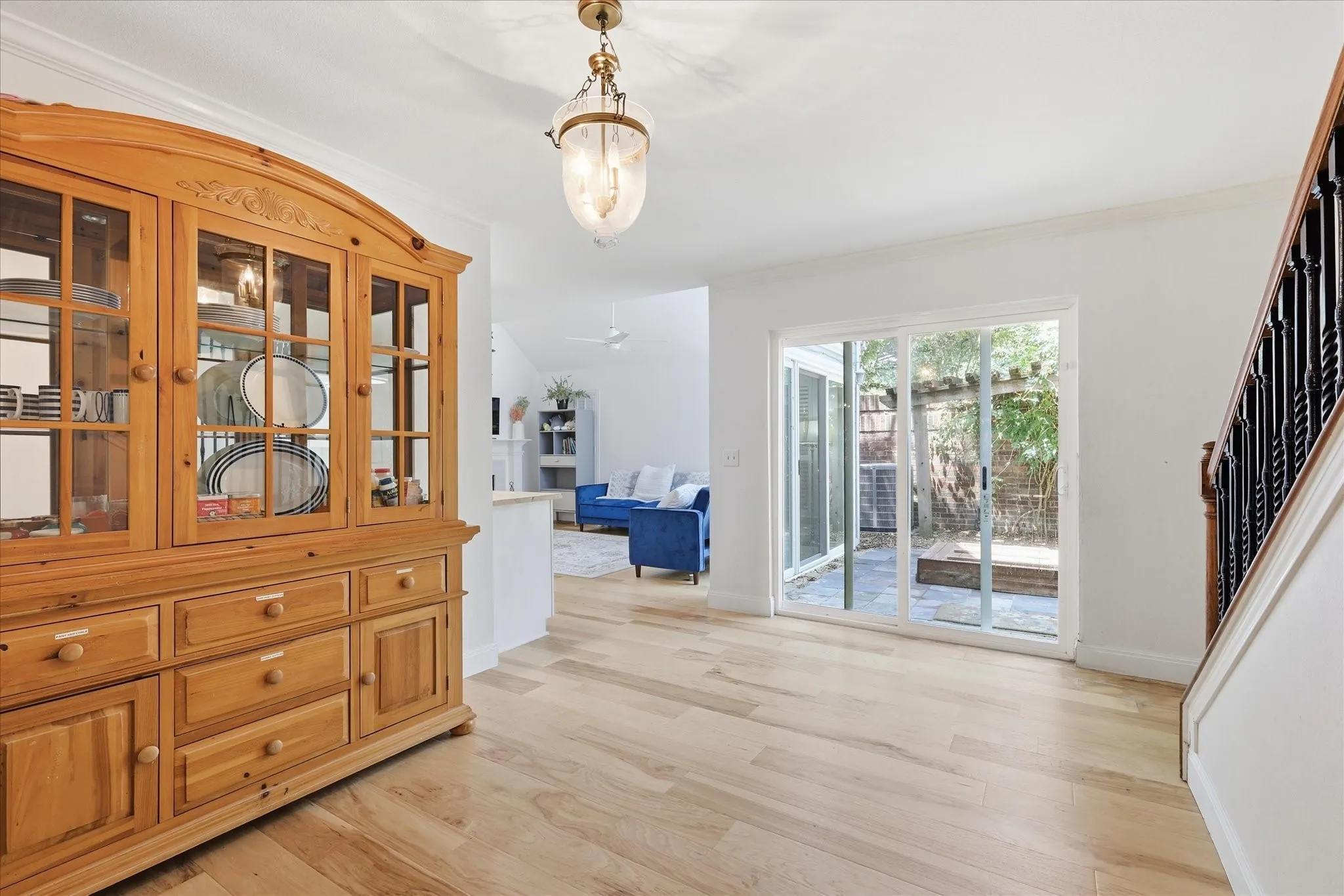 Condominium For Sale in Collin County , 17735 Windflower Way 106, Dallas, Texas 75252, 3 Bedroom, 3 Bathroom, 2 Garage spaces, 1,934 Sqft, built in 1985, mls#21351261, Real Estate Agent in Dallas, Homes For Sale in Collin county, Homes For Sale in Dallas, Realtor in Dallas Texas, Real Estate Brokerage Independent Realty Texas, Luminita Cordes Realtor