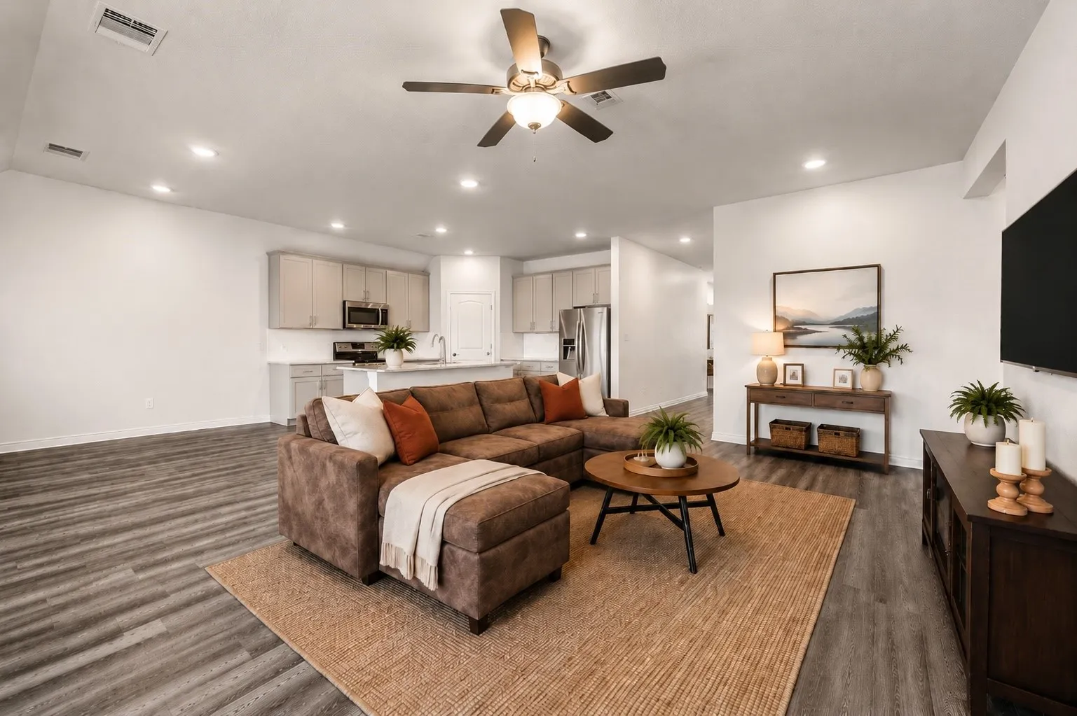 Single Family Residence For Sale in Denton County , 1713 Gold Mine Trail, Aubrey, Texas 76227, 3 Bedroom, 2 Bathroom, 2 Garage spaces, 1,659 Sqft, built in 2020, mls#21345262, Real Estate Agent in Aubrey, Homes For Sale in Denton county, Homes For Sale in Aubrey, Realtor in Aubrey Texas, Real Estate Brokerage Independent Realty Texas, Luminita Cordes Realtor