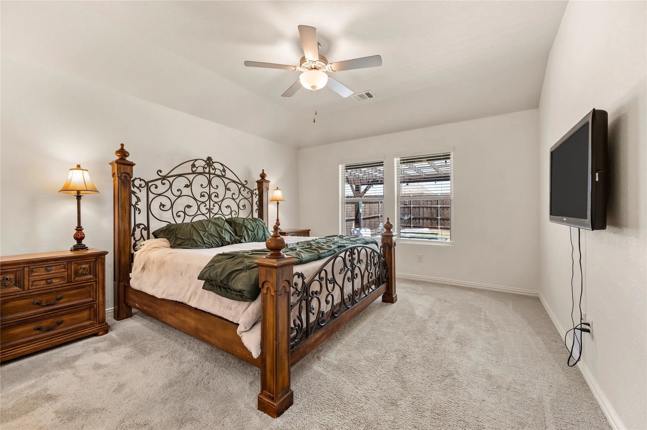 Single Family Residence For Sale in Denton County , 1713 Gold Mine Trail, Aubrey, Texas 76227, 3 Bedroom, 2 Bathroom, 2 Garage spaces, 1,659 Sqft, built in 2020, mls#21345262, Real Estate Agent in Aubrey, Homes For Sale in Denton county, Homes For Sale in Aubrey, Realtor in Aubrey Texas, Real Estate Brokerage Independent Realty Texas, Luminita Cordes Realtor