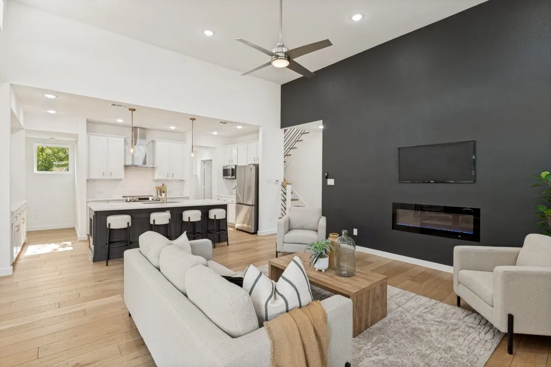 Single Family Residence For Sale in Dallas County , 1942 Mc Broom Street, Dallas, Texas 75212, 4 Bedroom, 3 Bathroom, 2 Garage spaces, 2,058 Sqft, built in 2020, mls#21358616, Real Estate Agent in Dallas, Homes For Sale in Dallas county, Homes For Sale in Dallas, Realtor in Dallas Texas, Real Estate Brokerage Independent Realty Texas, Luminita Cordes Realtor