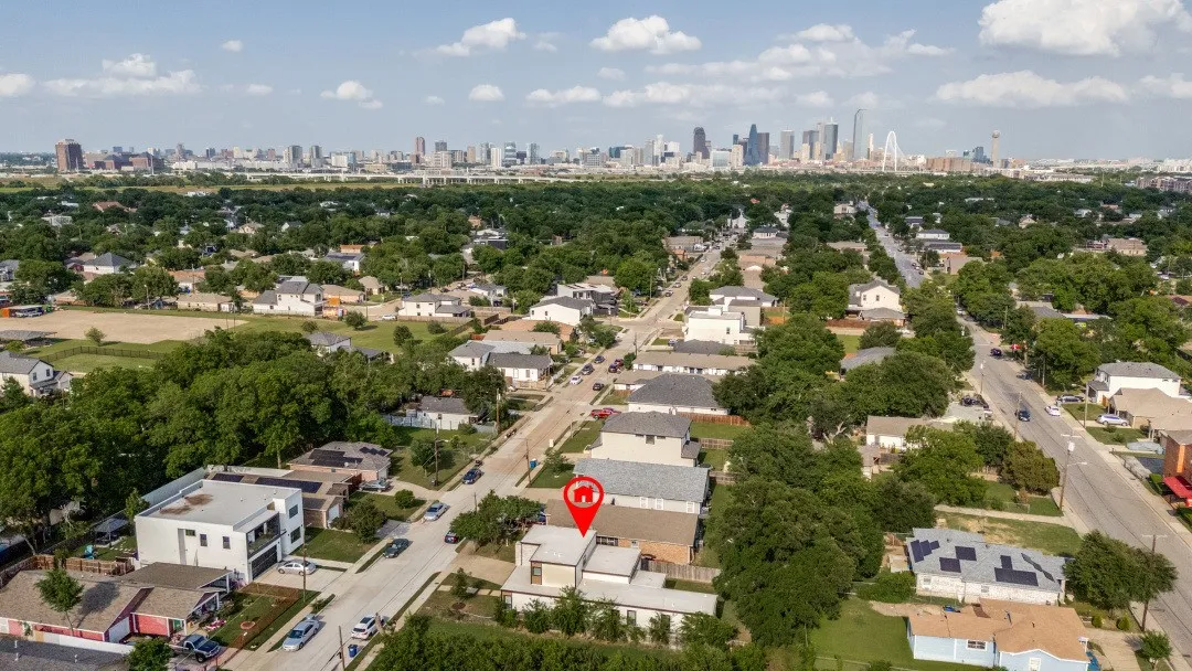 Single Family Residence For Sale in Dallas County , 1942 Mc Broom Street, Dallas, Texas 75212, 4 Bedroom, 3 Bathroom, 2 Garage spaces, 2,058 Sqft, built in 2020, mls#21358616, Real Estate Agent in Dallas, Homes For Sale in Dallas county, Homes For Sale in Dallas, Realtor in Dallas Texas, Real Estate Brokerage Independent Realty Texas, Luminita Cordes Realtor