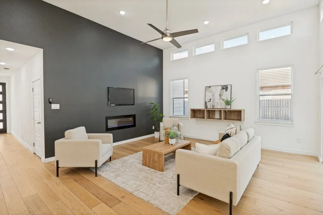 Single Family Residence For Sale in Dallas County , 1942 Mc Broom Street, Dallas, Texas 75212, 4 Bedroom, 3 Bathroom, 2 Garage spaces, 2,058 Sqft, built in 2020, mls#21358616, Real Estate Agent in Dallas, Homes For Sale in Dallas county, Homes For Sale in Dallas, Realtor in Dallas Texas, Real Estate Brokerage Independent Realty Texas, Luminita Cordes Realtor