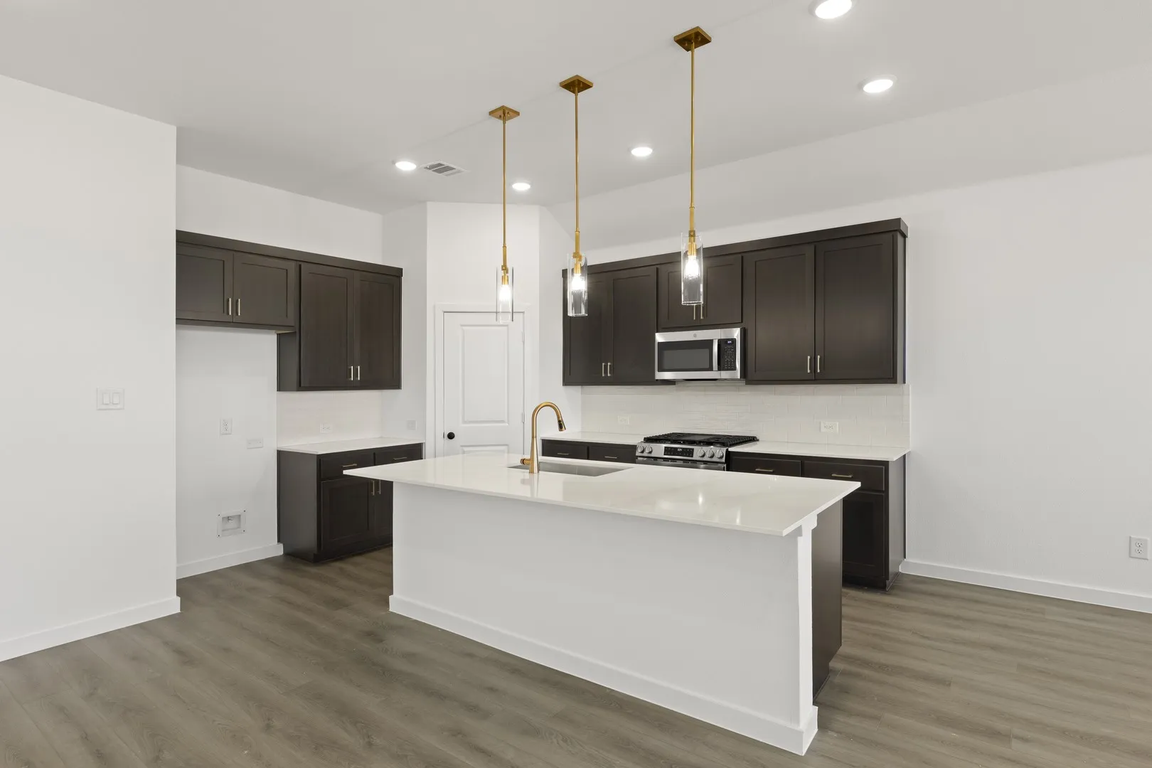 13. 741 Waterhouse Lake - Kitchen (2)