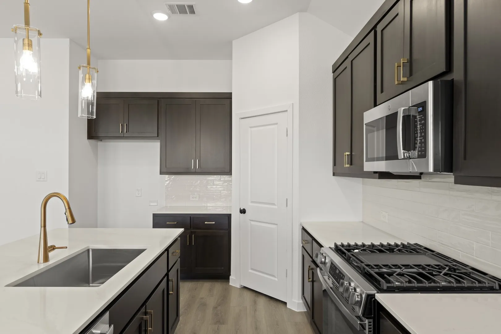 14. 741 Waterhouse Lake - Kitchen (3)