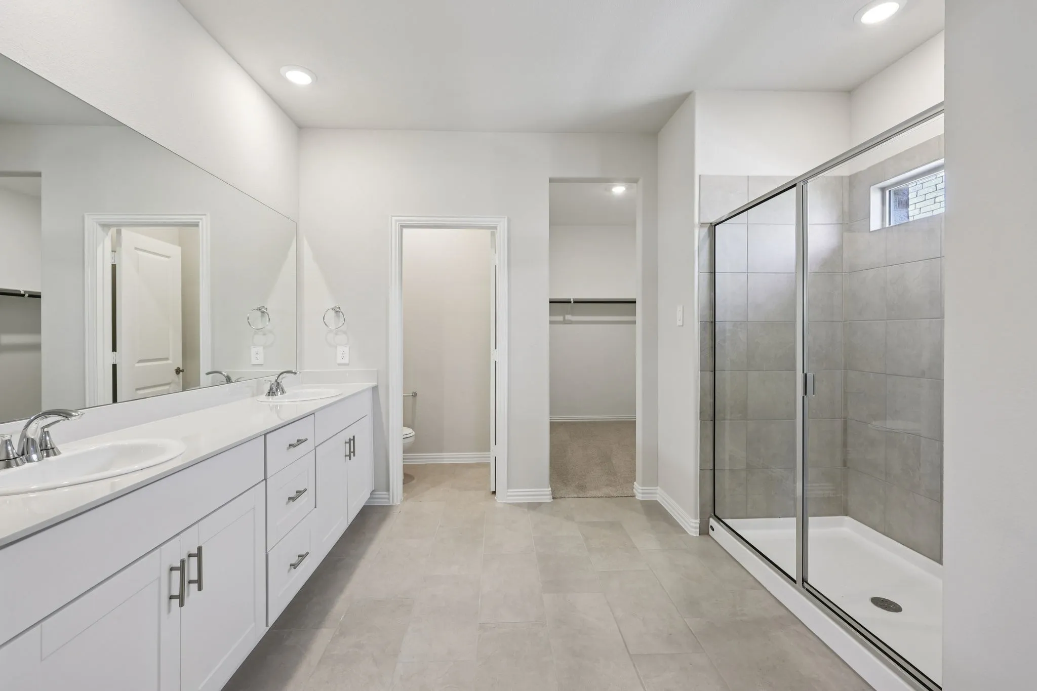Photo is not of the actual home, but is an inspirational photo of builder’s model home and may depict options, furnishings, and/or decorator features that are not included.