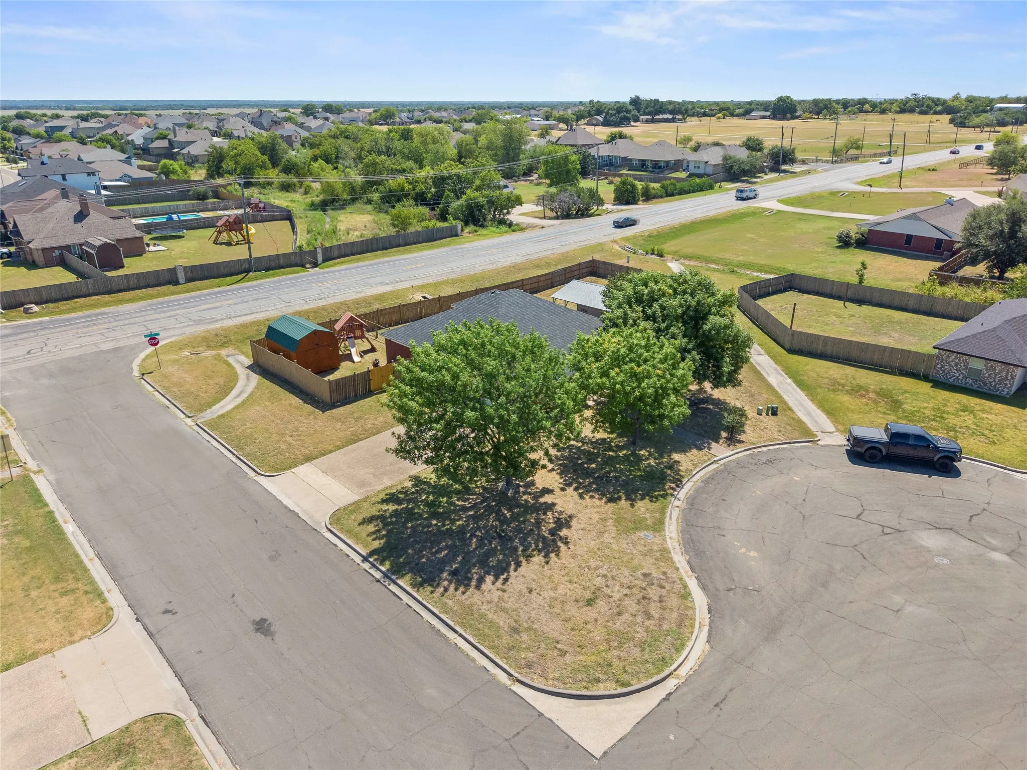 Single Family Residence For Sale in Mc Lennan County , 10805 Snow Pea Drive, Waco, Texas 76708, 4 Bedroom, 2 Bathroom, 2 Garage spaces, 1,730 Sqft, built in 2006, mls#21358666, Real Estate Agent in Waco, Homes For Sale in Mc Lennan county, Homes For Sale in Waco, Realtor in Waco Texas, Real Estate Brokerage Independent Realty Texas, Luminita Cordes Realtor