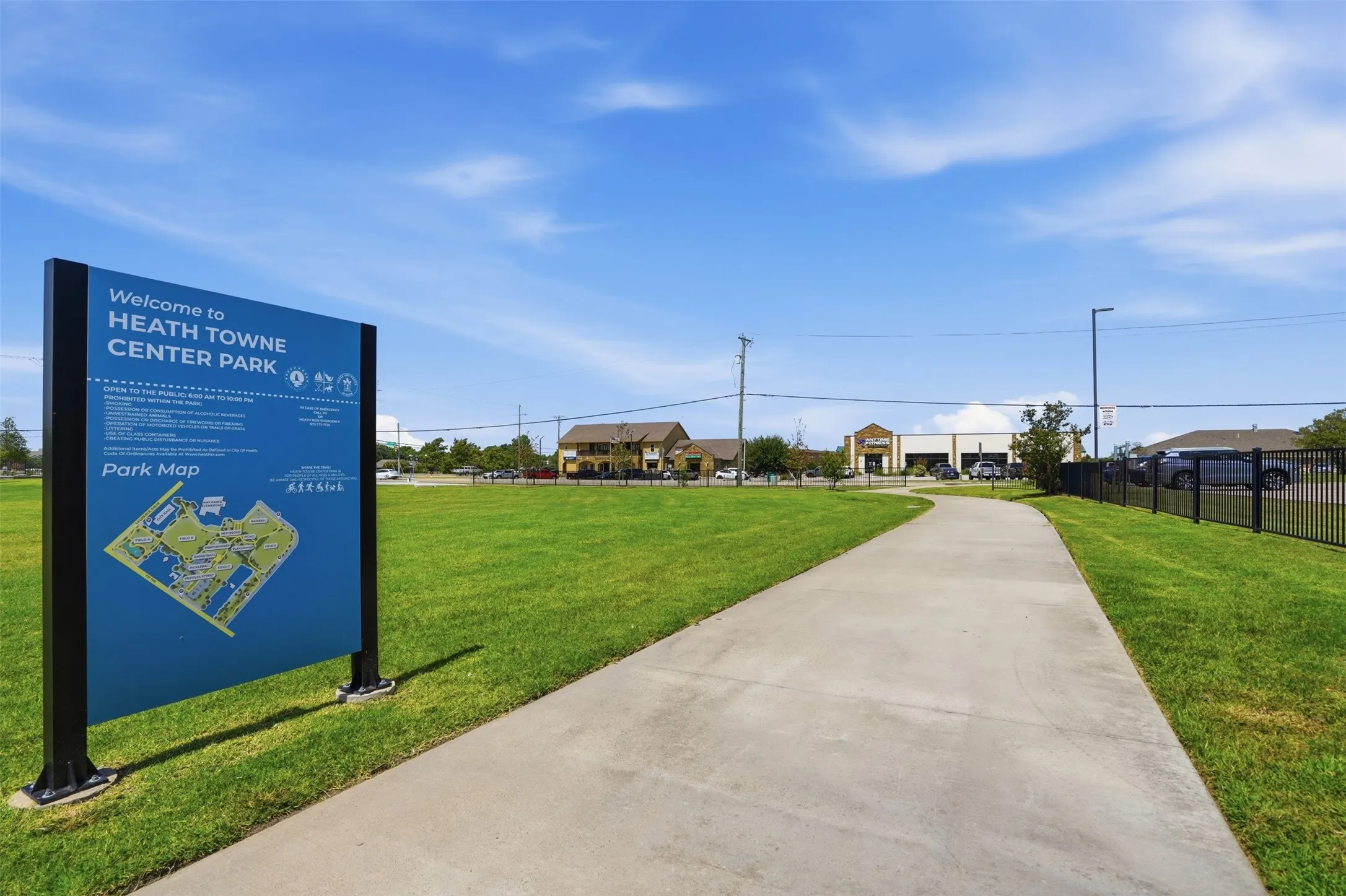 Single Family Residence For Sale in Rockwall County , 2471 N Fm 740, Heath, Texas 75032, 2 Bedroom, 1 Bathroom, 1 Garage spaces, 1,176 Sqft, built in 1973, mls#21357841, Real Estate Agent in Heath, Homes For Sale in Rockwall county, Homes For Sale in Heath, Realtor in Heath Texas, Real Estate Brokerage Independent Realty Texas, Luminita Cordes Realtor