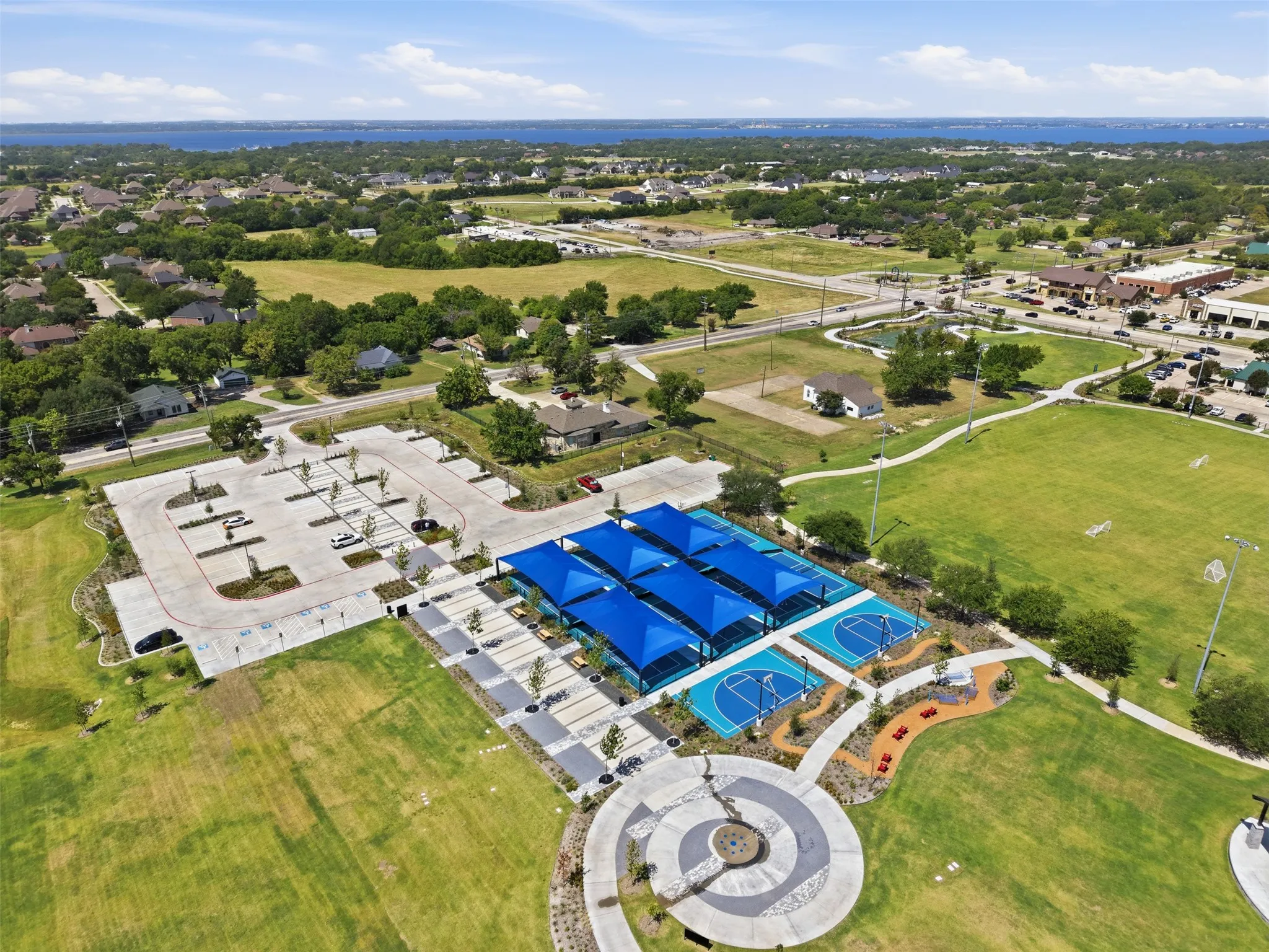 Single Family Residence For Sale in Rockwall County , 2471 N Fm 740, Heath, Texas 75032, 2 Bedroom, 1 Bathroom, 1 Garage spaces, 1,176 Sqft, built in 1973, mls#21357841, Real Estate Agent in Heath, Homes For Sale in Rockwall county, Homes For Sale in Heath, Realtor in Heath Texas, Real Estate Brokerage Independent Realty Texas, Luminita Cordes Realtor