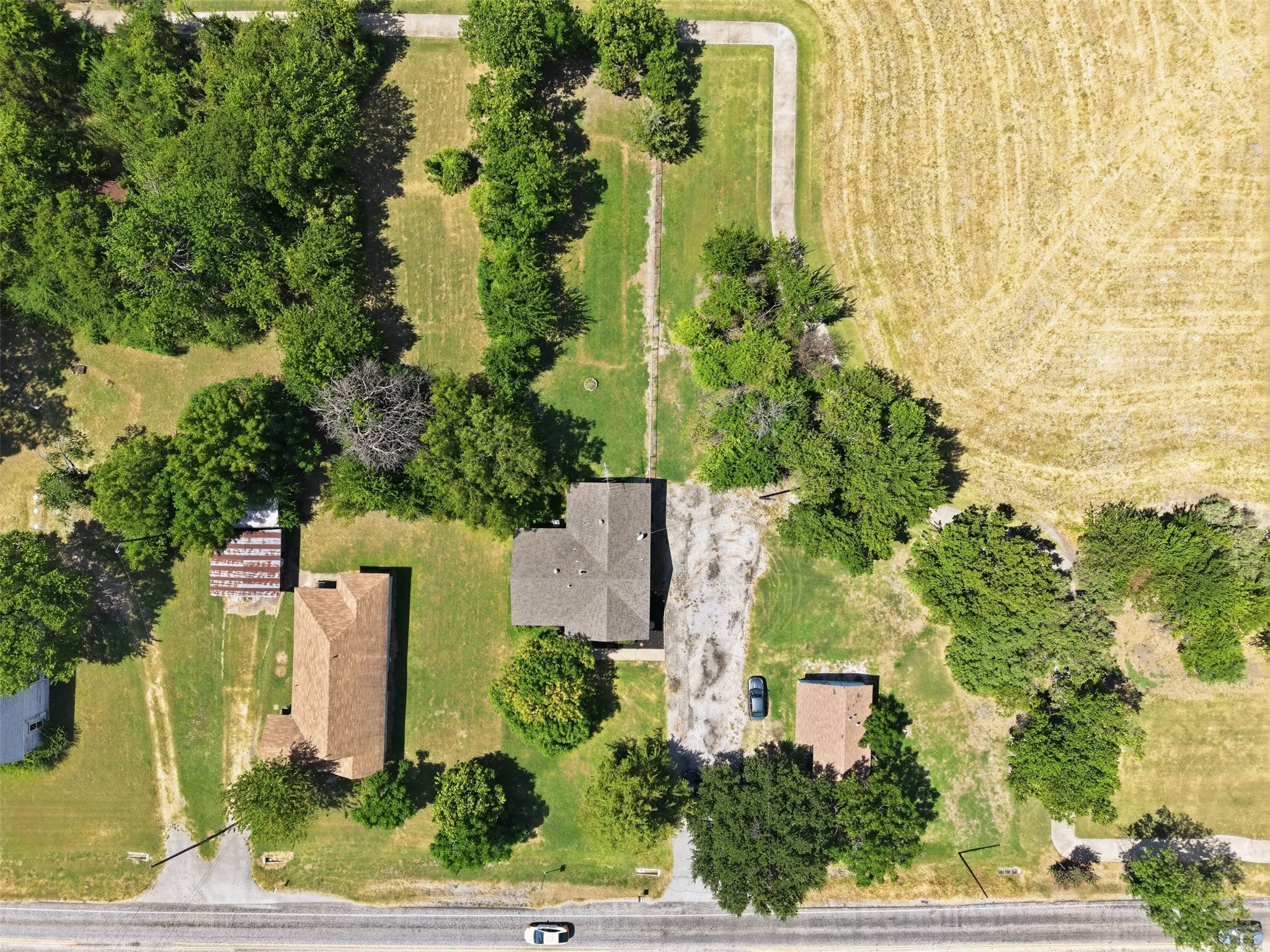 Single Family Residence For Sale in Rockwall County , 2471 N Fm 740, Heath, Texas 75032, 2 Bedroom, 1 Bathroom, 1 Garage spaces, 1,176 Sqft, built in 1973, mls#21357841, Real Estate Agent in Heath, Homes For Sale in Rockwall county, Homes For Sale in Heath, Realtor in Heath Texas, Real Estate Brokerage Independent Realty Texas, Luminita Cordes Realtor