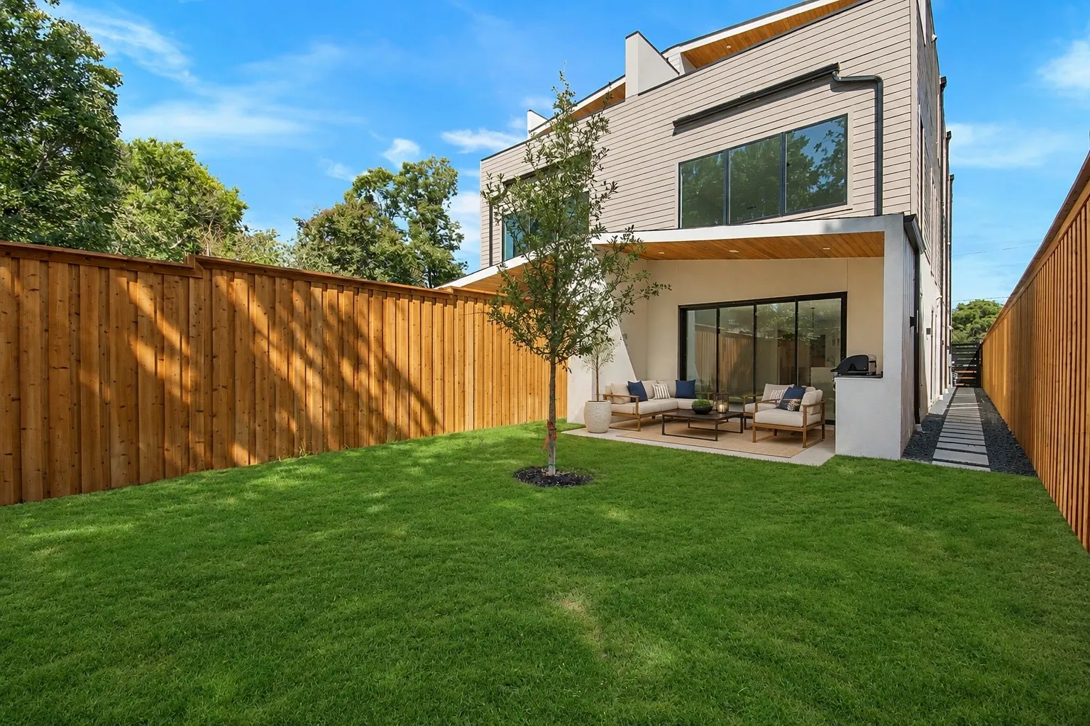 Single Family Residence For Sale in Dallas County , 2334 & 2332 Wycliff Avenue, Dallas, Texas 75219, 8 Bedroom, 10 Bathroom, 4 Garage spaces, 7,100 Sqft, built in 2026, mls#21358362, Real Estate Agent in Dallas, Homes For Sale in Dallas county, Homes For Sale in Dallas, Realtor in Dallas Texas, Real Estate Brokerage Independent Realty Texas, Luminita Cordes Realtor