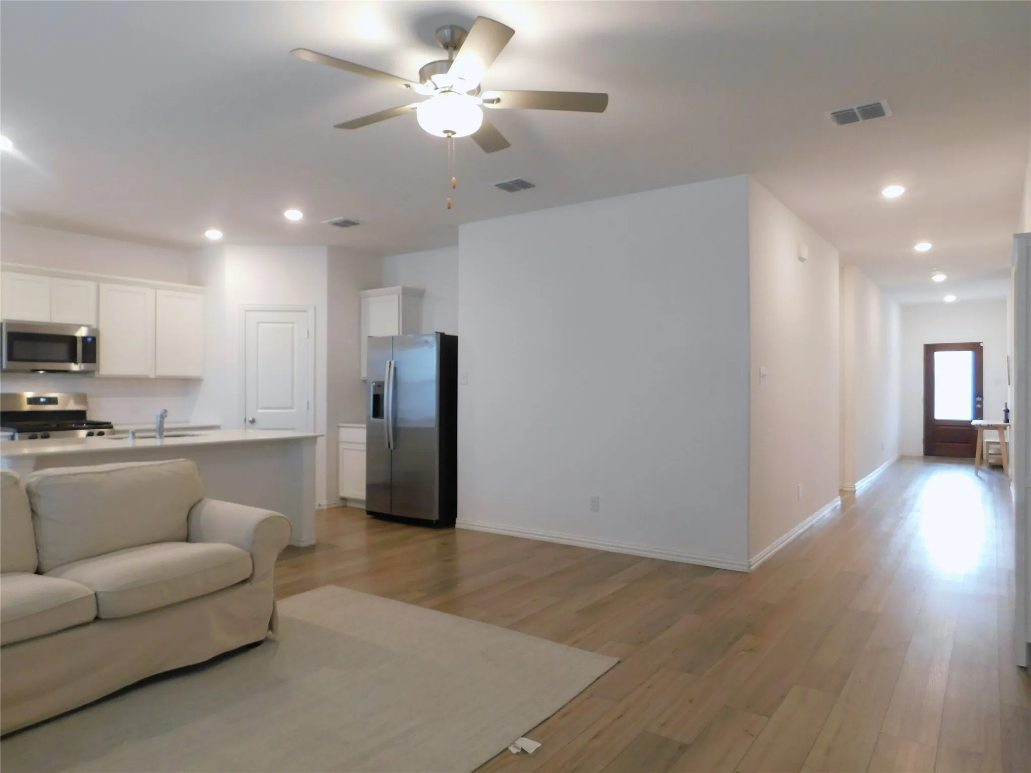 Single Family Residence For Rent in Denton County , 3500 Kingsview Drive, Denton, Texas 76207, 4 Bedroom, 2 Bathroom, 2 Garage spaces, 1,834 Sqft, built in 2022, mls#21357920, Real Estate Agent in Denton, Homes For Rent in Denton county, Homes For Rent in Denton, Realtor in Denton Texas, Real Estate Brokerage Independent Realty Texas, Luminita Cordes Realtor