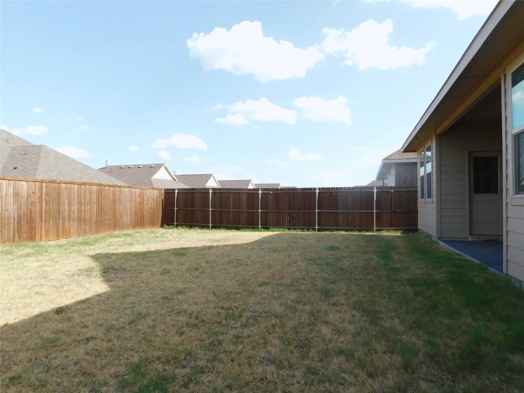 Single Family Residence For Rent in Denton County , 3500 Kingsview Drive, Denton, Texas 76207, 4 Bedroom, 2 Bathroom, 2 Garage spaces, 1,834 Sqft, built in 2022, mls#21357920, Real Estate Agent in Denton, Homes For Rent in Denton county, Homes For Rent in Denton, Realtor in Denton Texas, Real Estate Brokerage Independent Realty Texas, Luminita Cordes Realtor